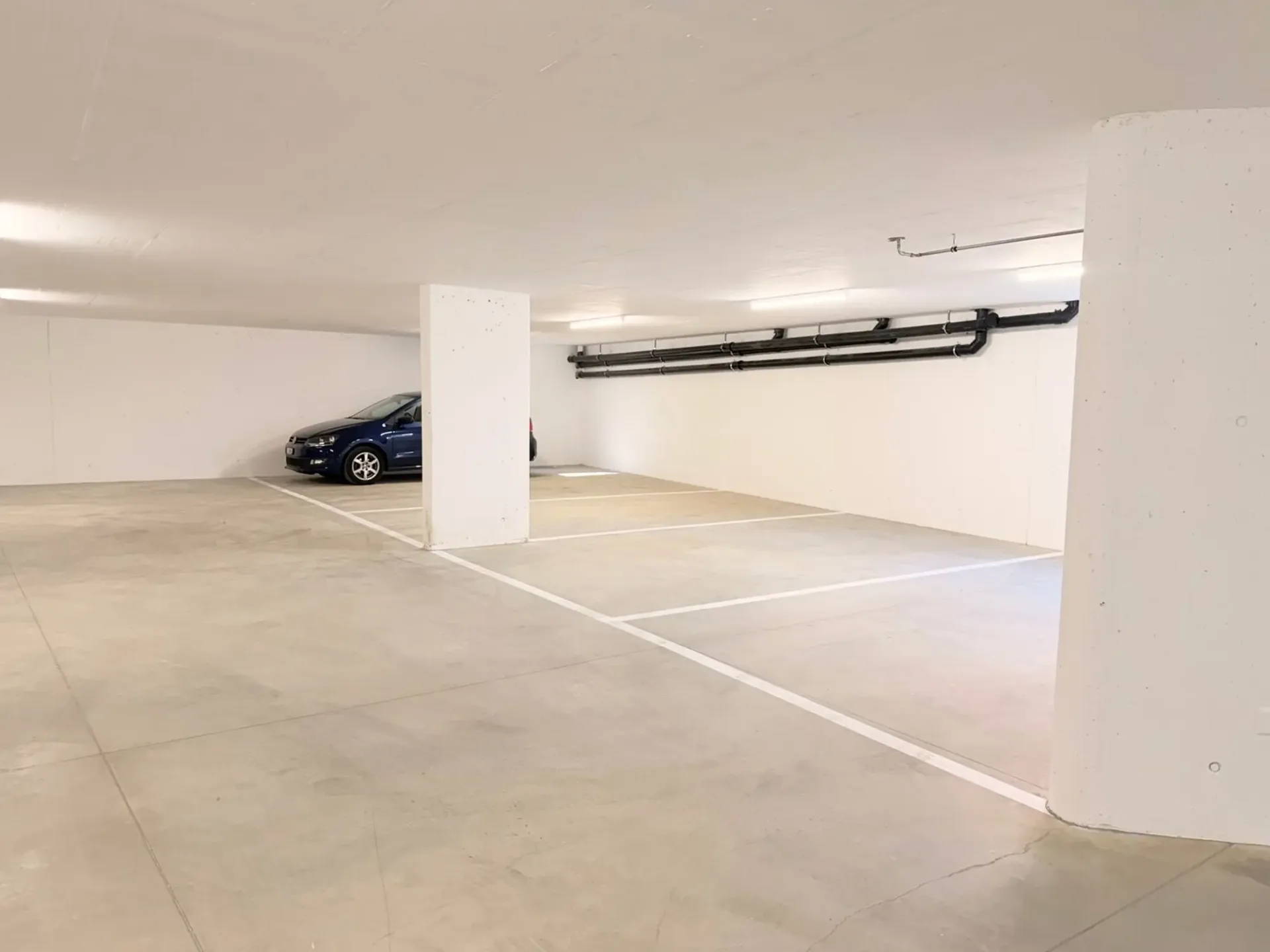 Mietwagenabstellplatz in Agno (nahe dem Bahnhof) zu vermieten