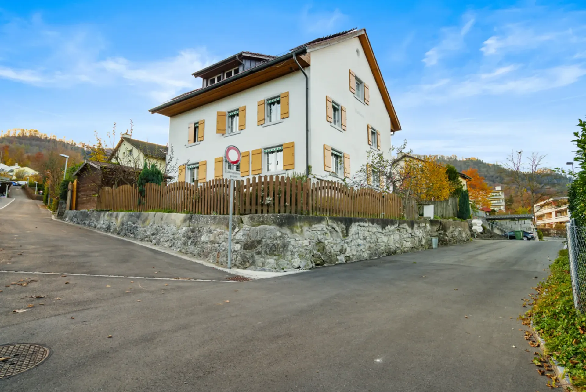 Vielseitige Nutzungsmöglichkeiten als Mehrgenerationenhaus oder Rendit