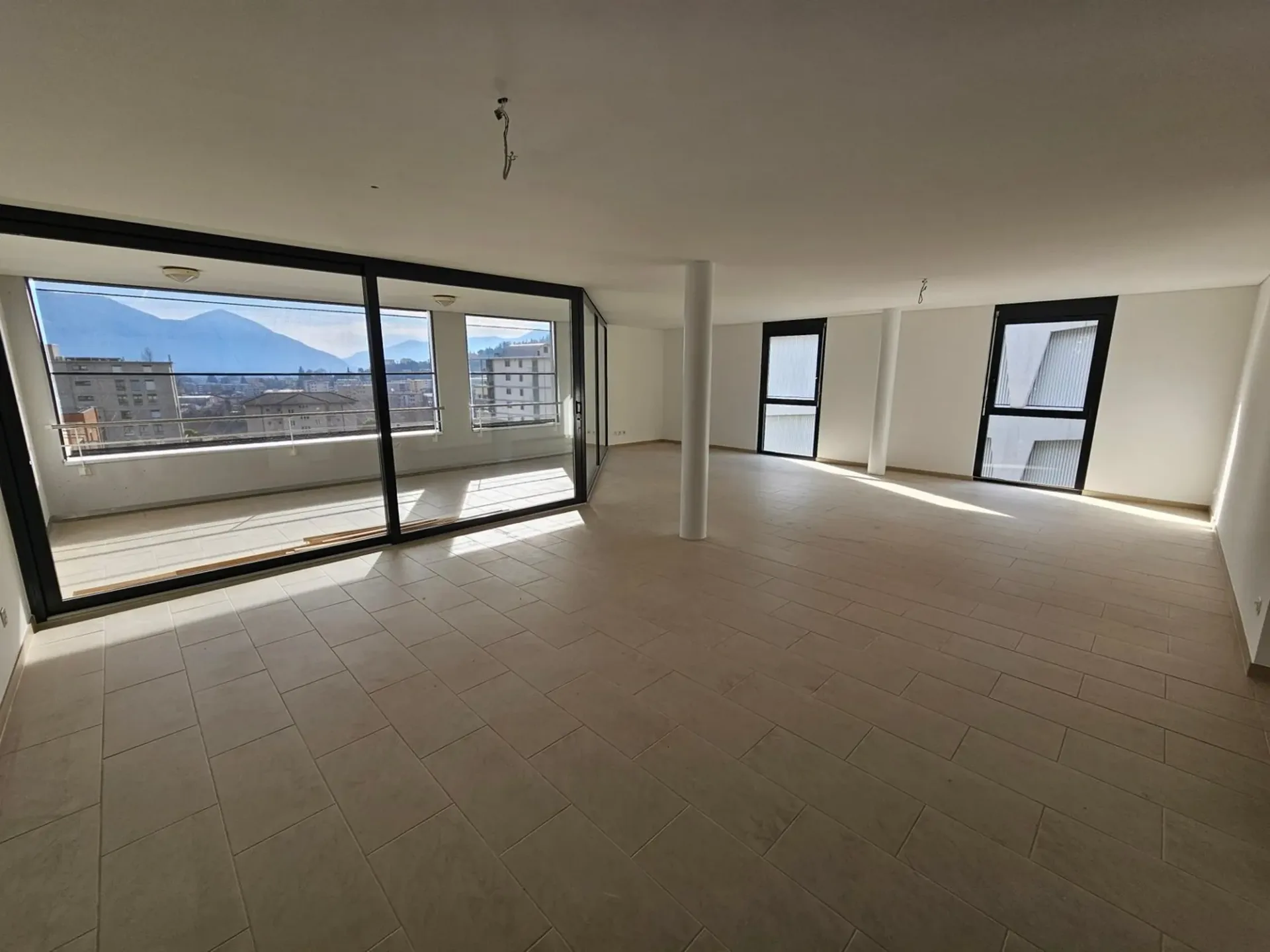 Schönes Apartment 4.5 Zimmer mit Bergblick in Solduno