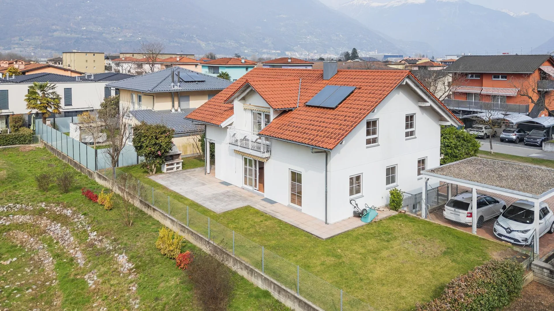 Schönes Haus von 6.5 Zimmern mit Potential in Sant Antonino