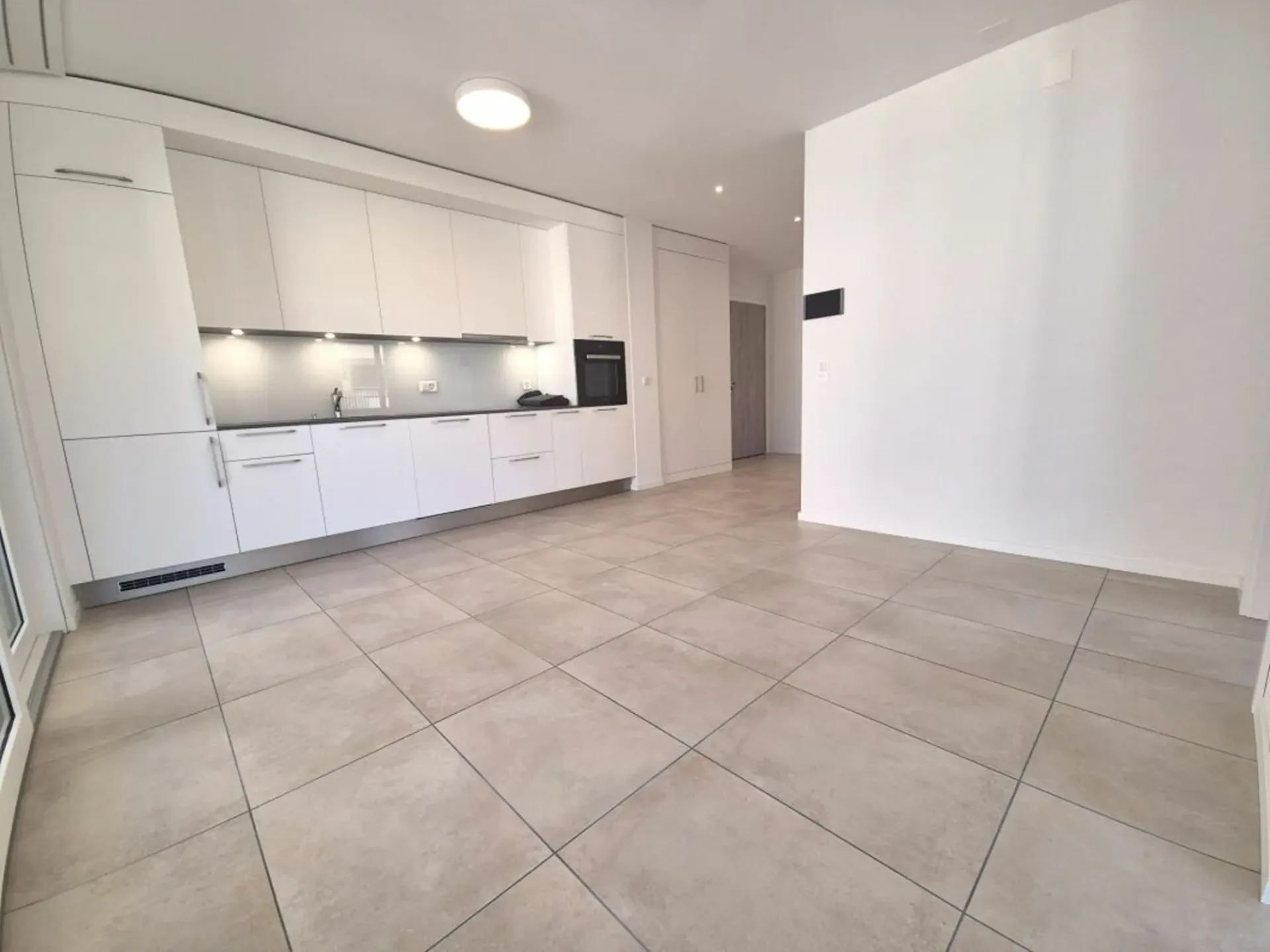 Verkaufsfläche zur Miete im neuen Ökologischen Viertel in Marly!