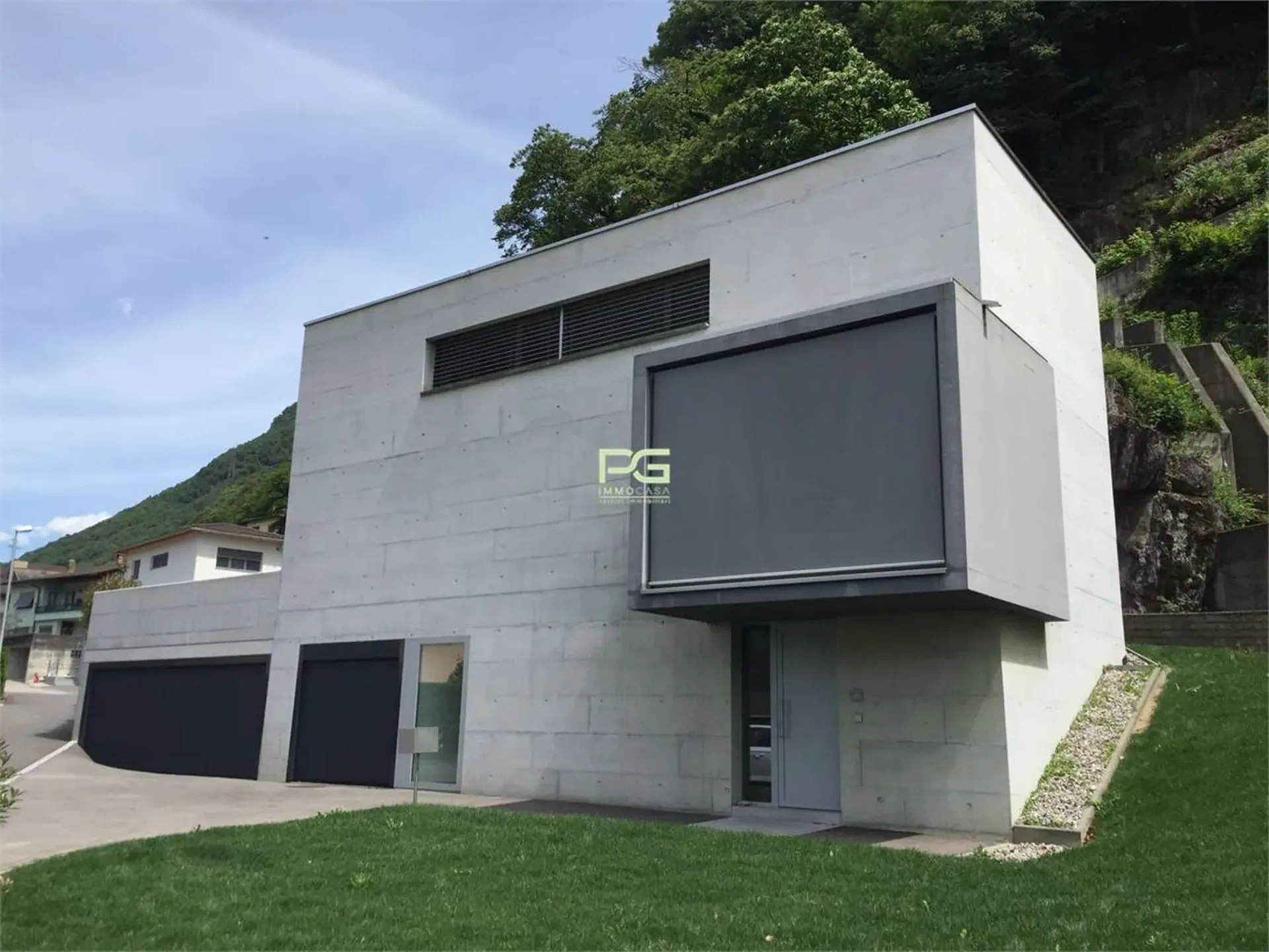 Moderne und komfortable Einzelhaus mit Garten
