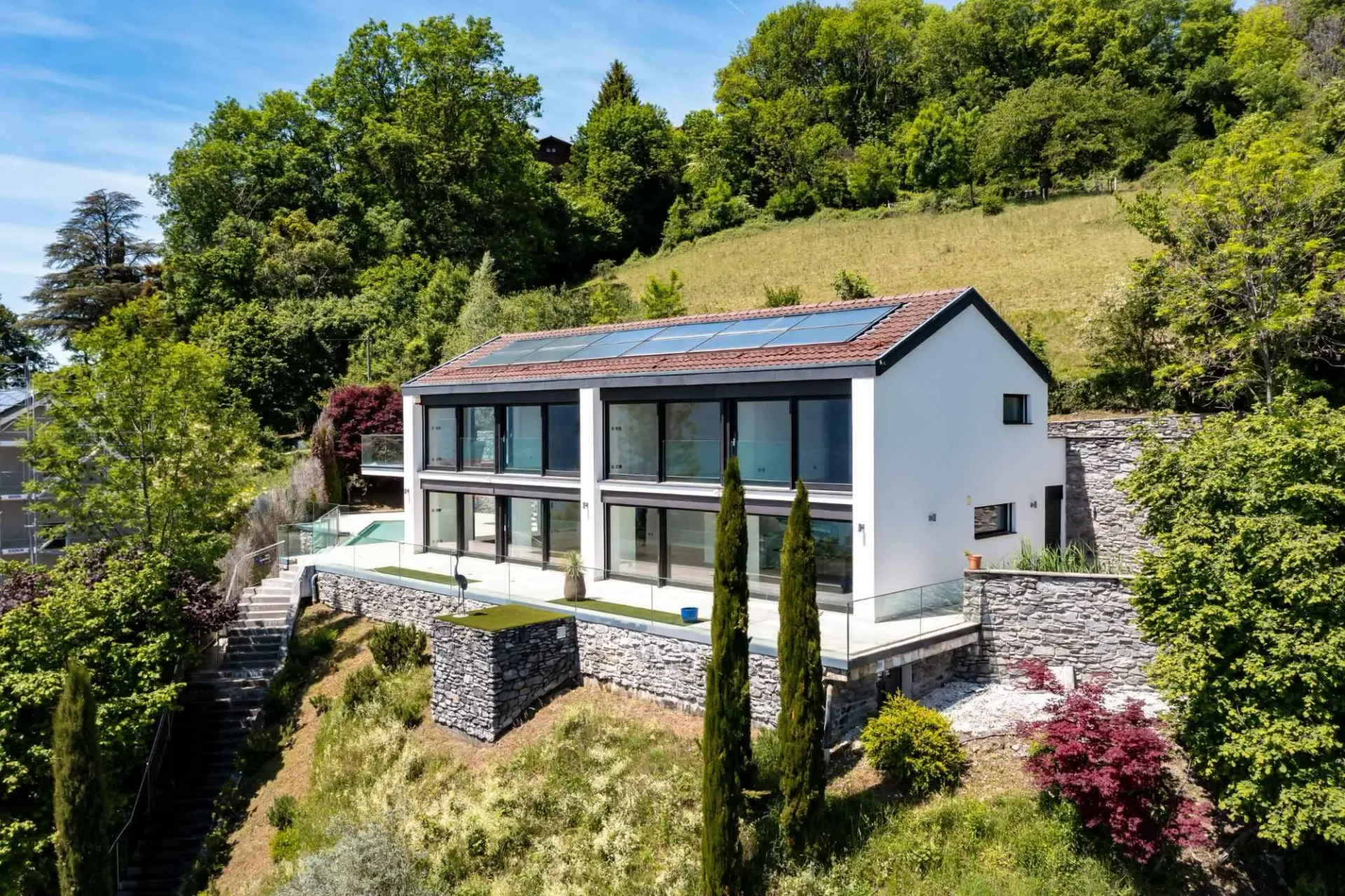 Eigenschaft mit 6,5 Zimmern, Swimmingpool und atemberaubendem Blick