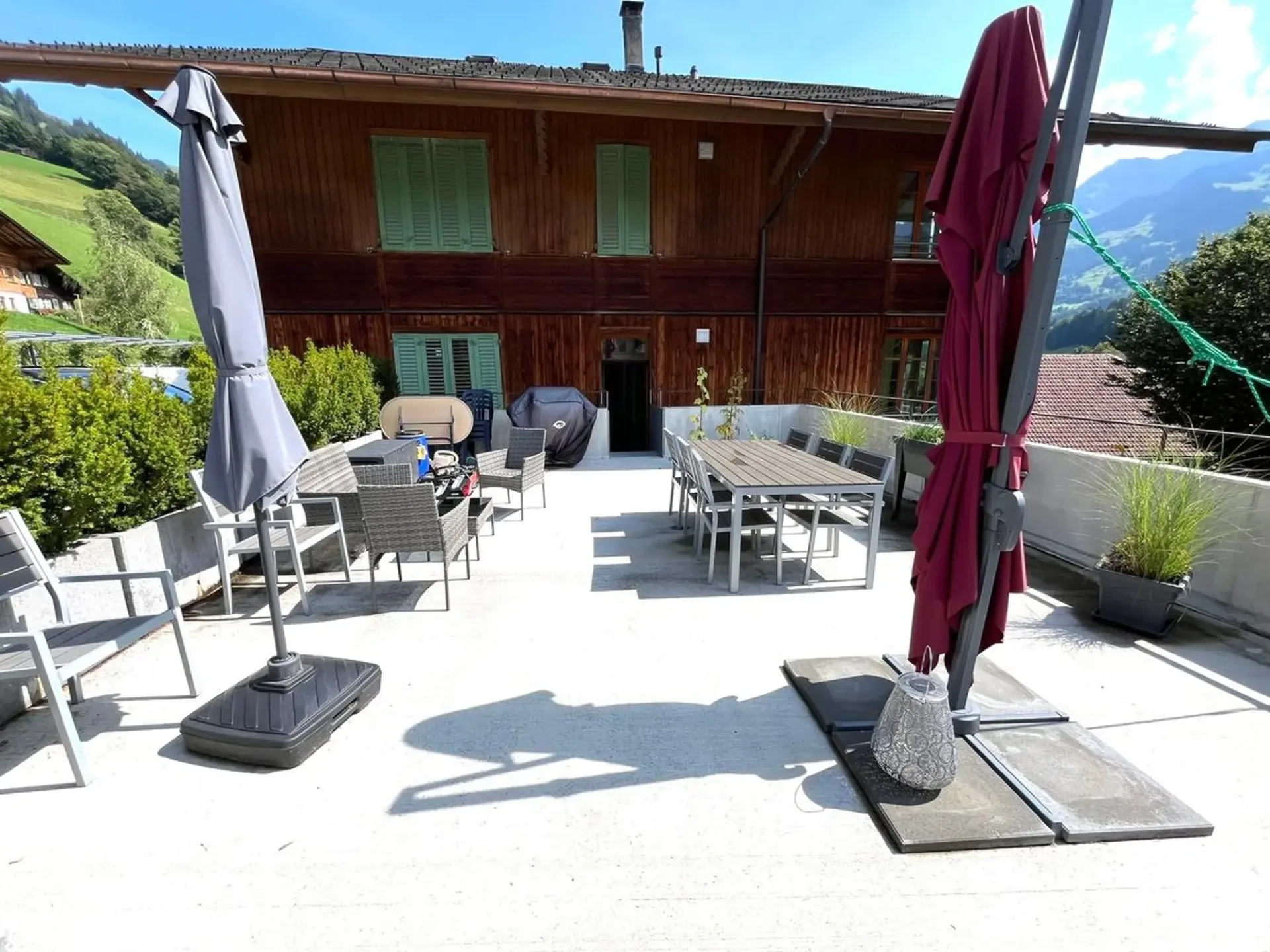 Wohnung mit Elektroladestation 4.5-Zimmer-Wohnung mit grosser Terrasse