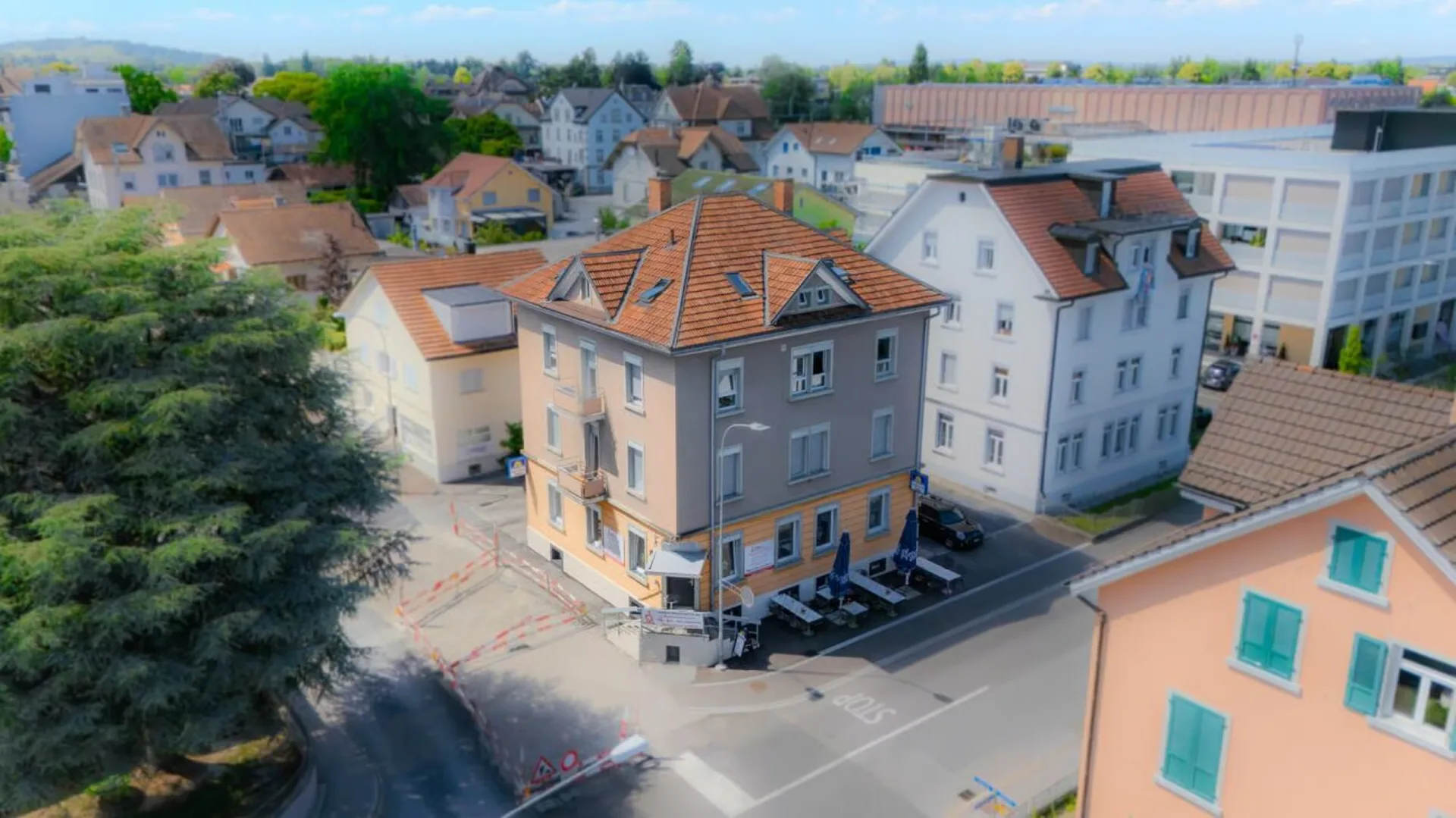 Kernsaniertes Wohn- und Geschäftshaus mit attraktivem Renditepotenzial!