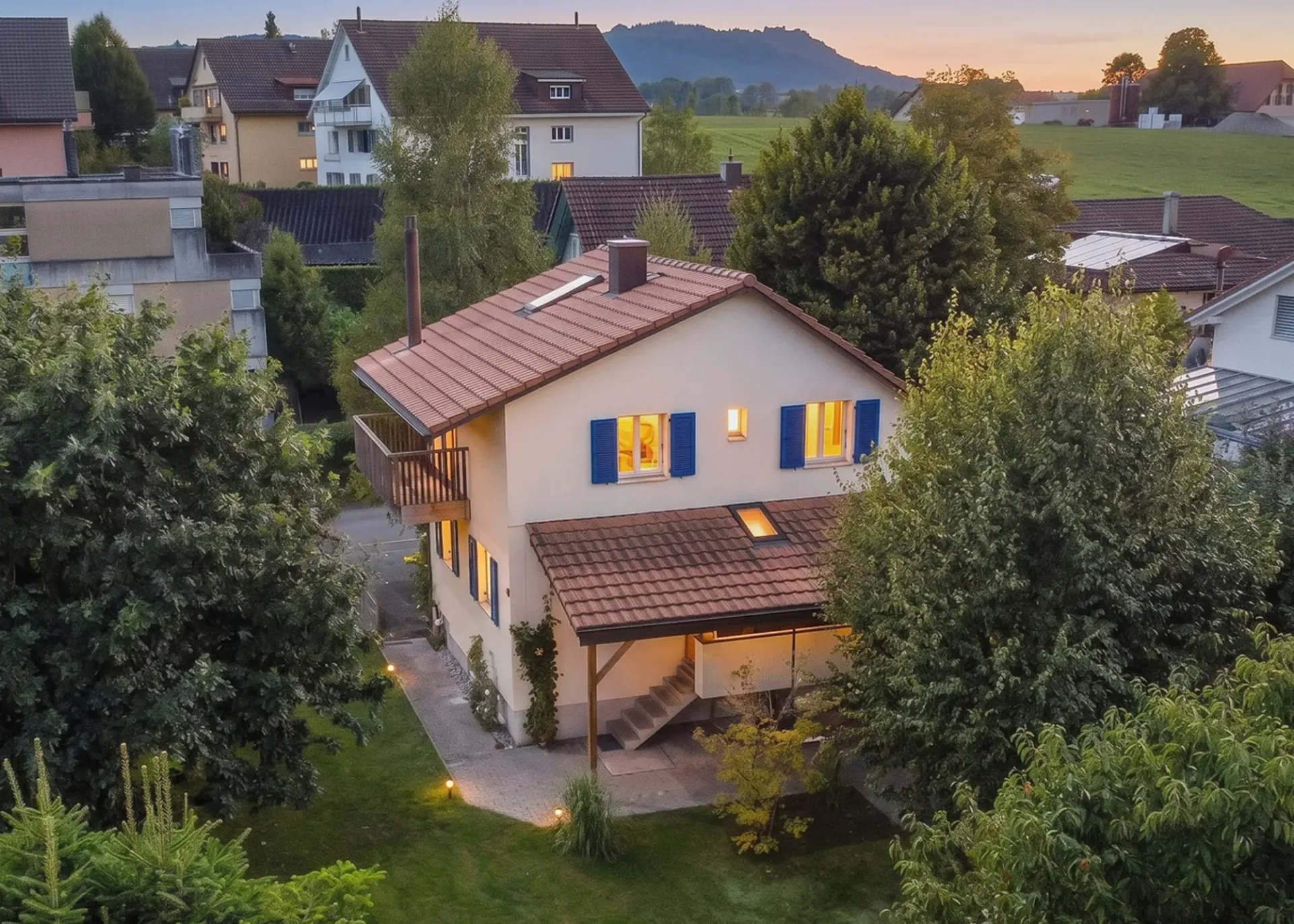FAMILIENPARADIES IM BELIEBTEN MELCHENBÜHL-QUARTIER