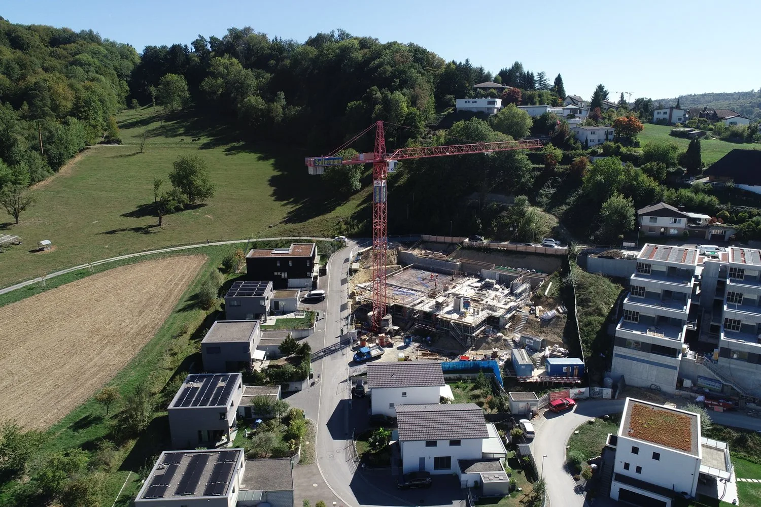 Living with a wide view, Terraced, High-quality, Individual