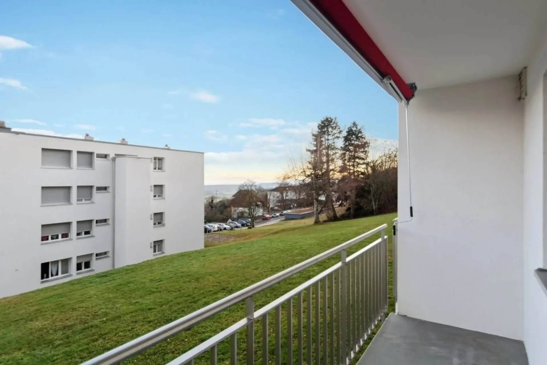 1-room renovated apartment