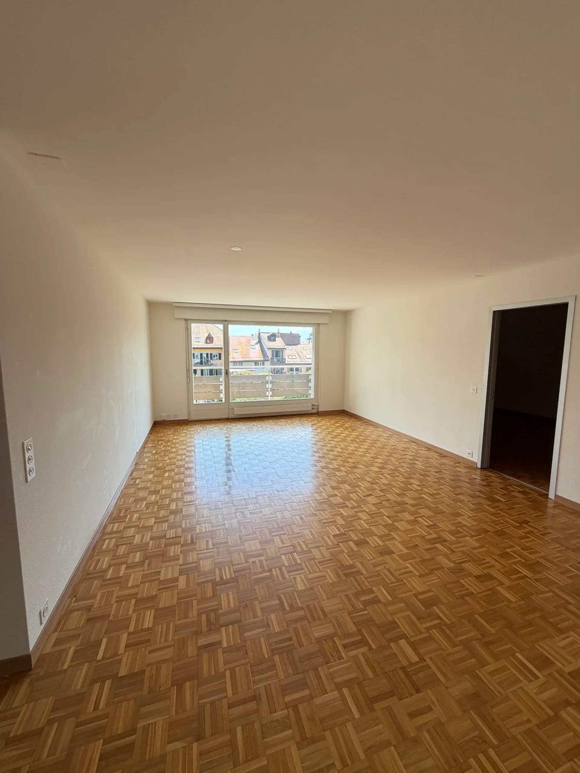 Zu vermieten 2-Zimmer-Wohnung im 3. Stock in Corsier-sur-Vevey