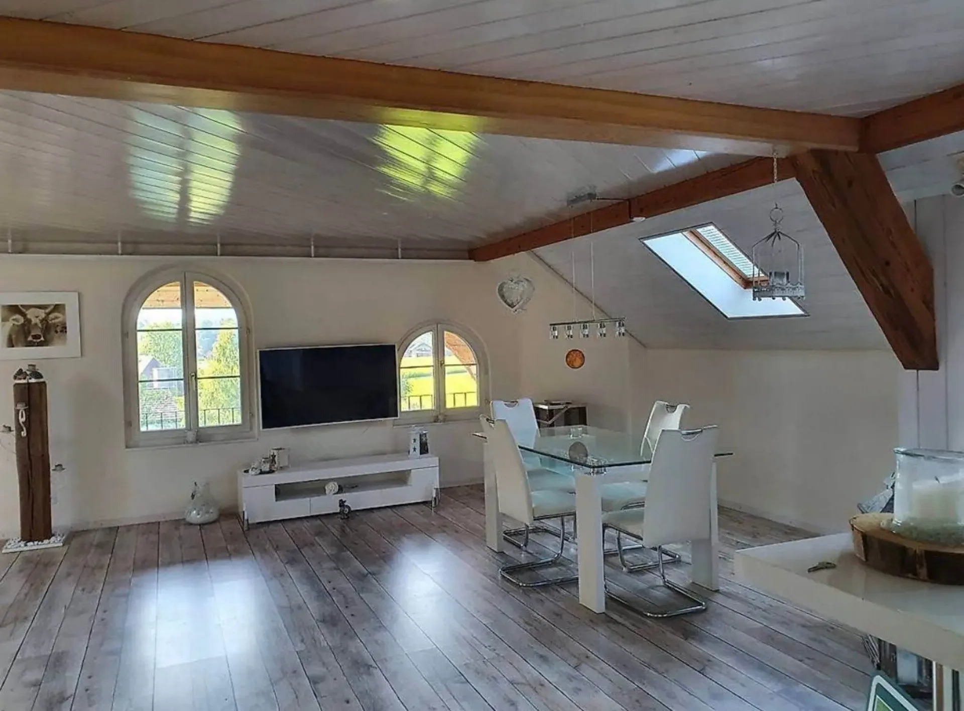 Helle 3.5-Zimmer-Dachwohnung mit Balkon, Lützelflüh