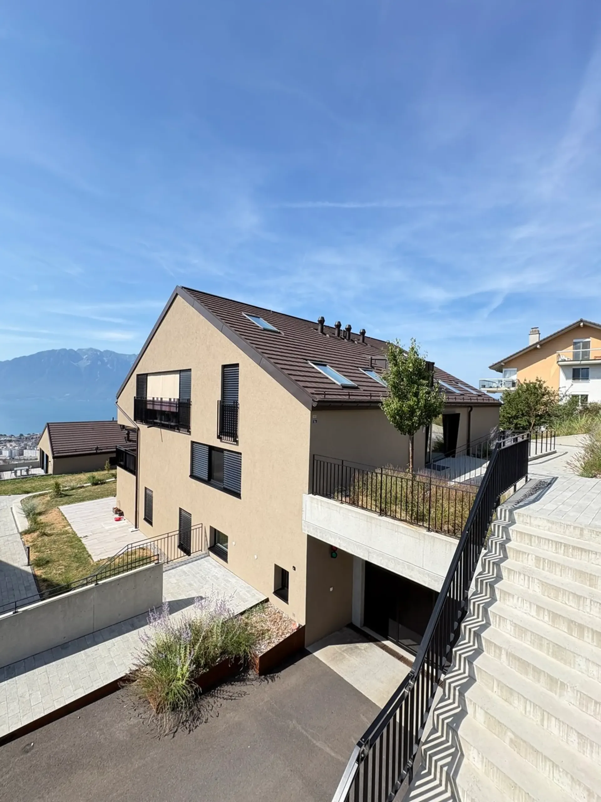 Schönes 3.5-Zimmer-Apartment mit Garten und Seeblick in Chardonne