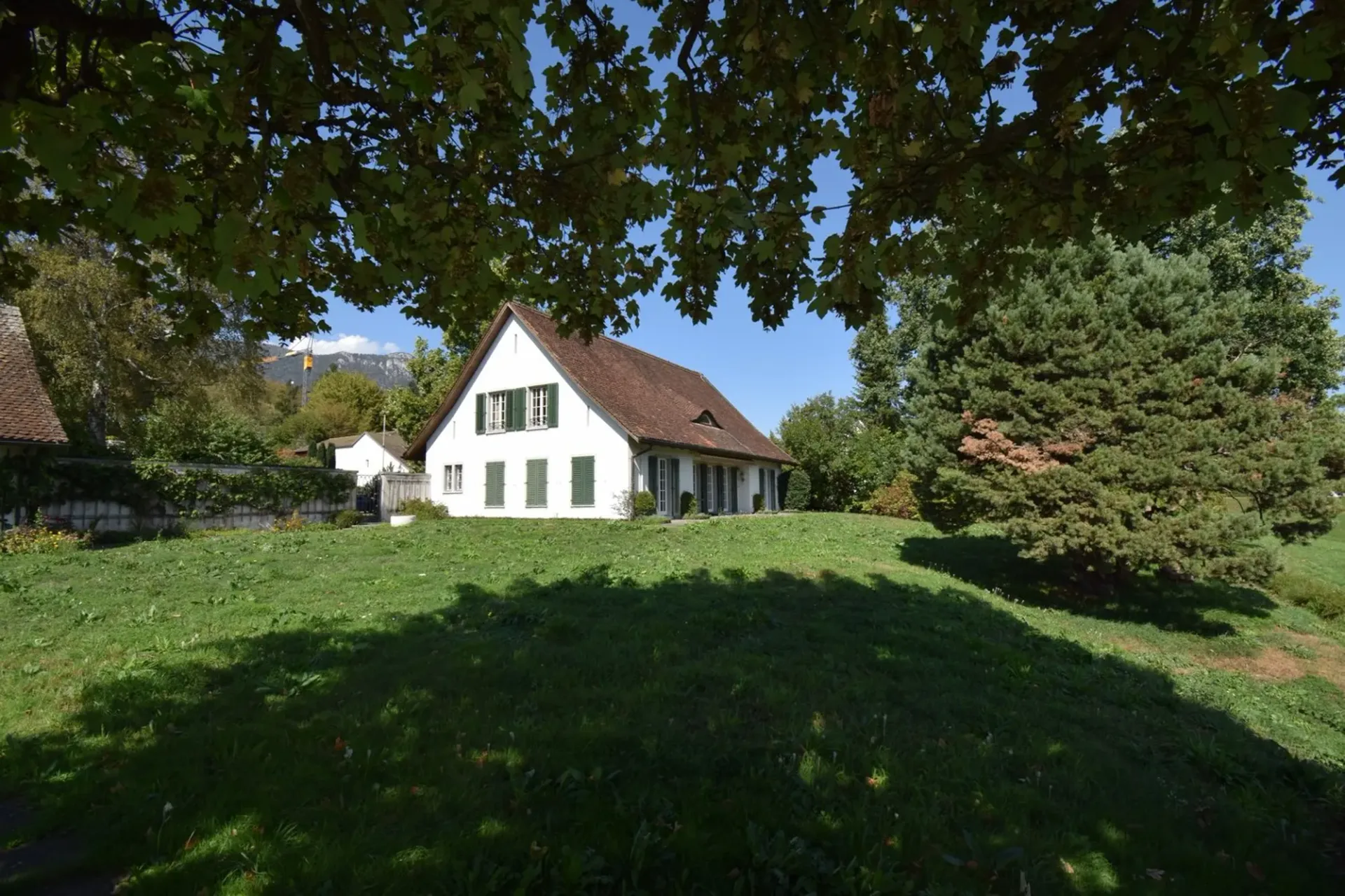 LANDHAUS  MIT   VIEL  PRIVATSPHÄRE