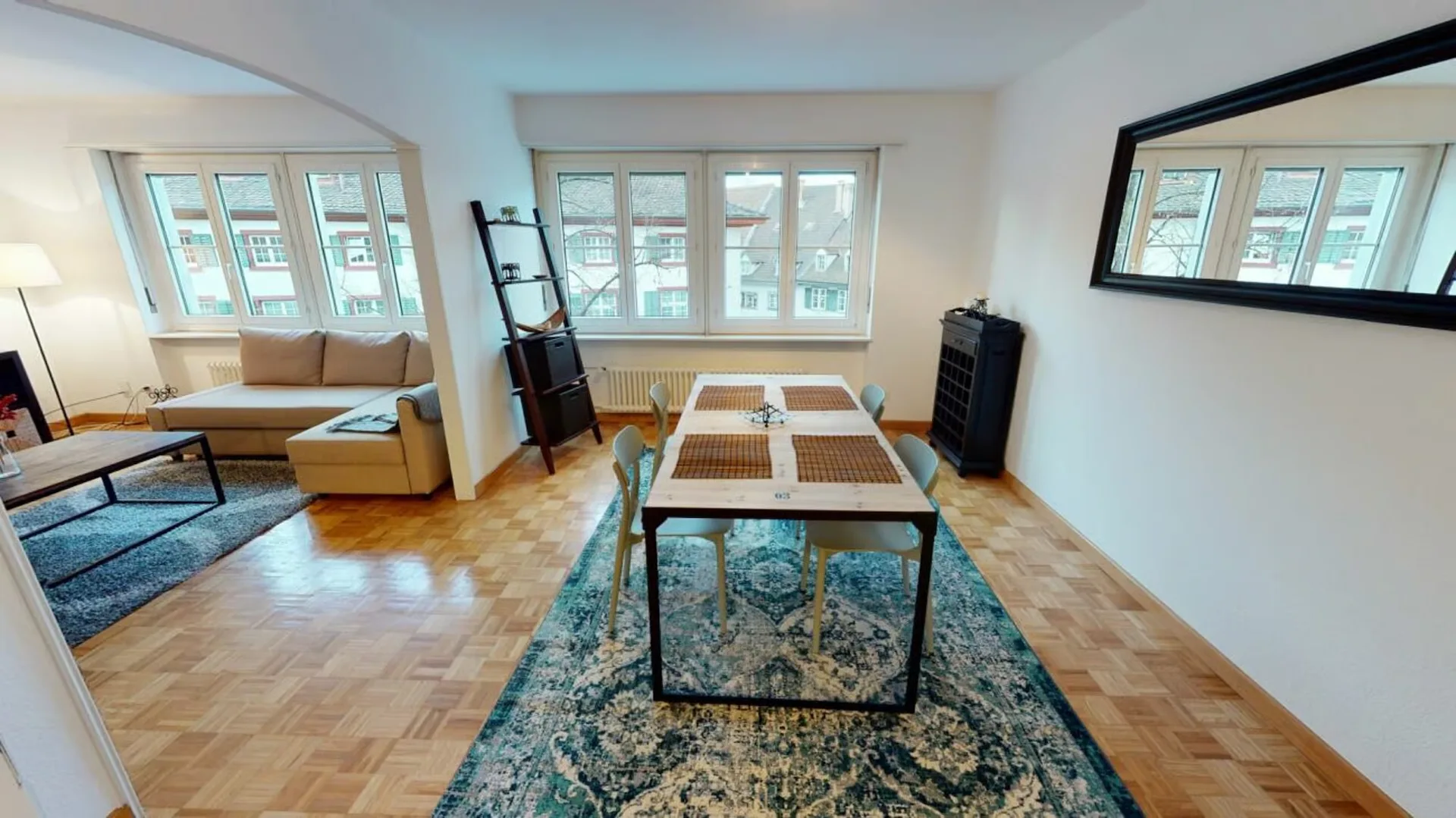 Unique Serviced Living @ Vieille Ville 0131