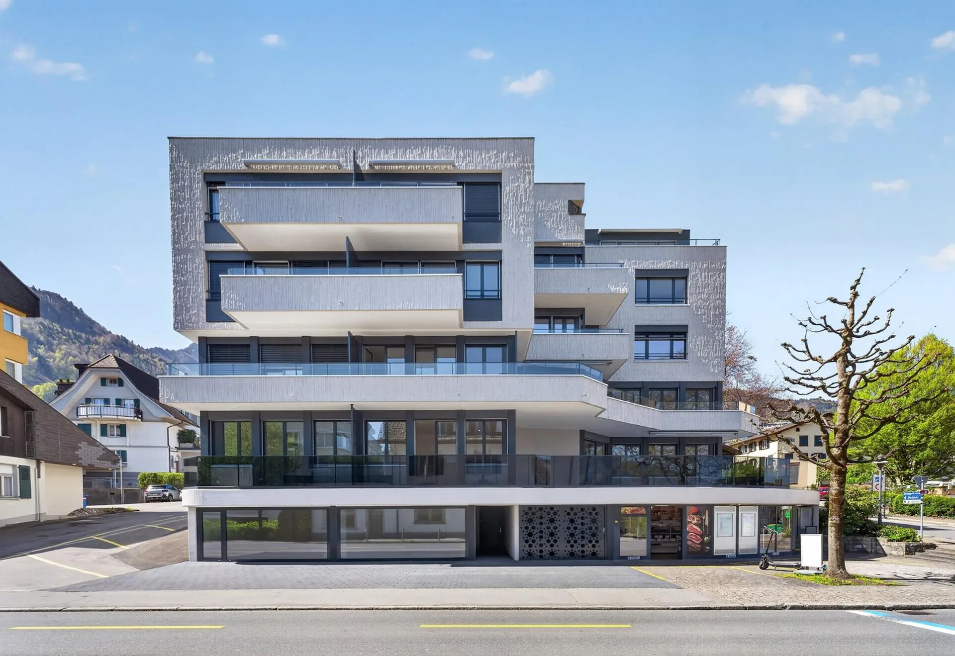Moderne 1.5-Zimmer-Wohnung mit Balkon in Hergiswil
