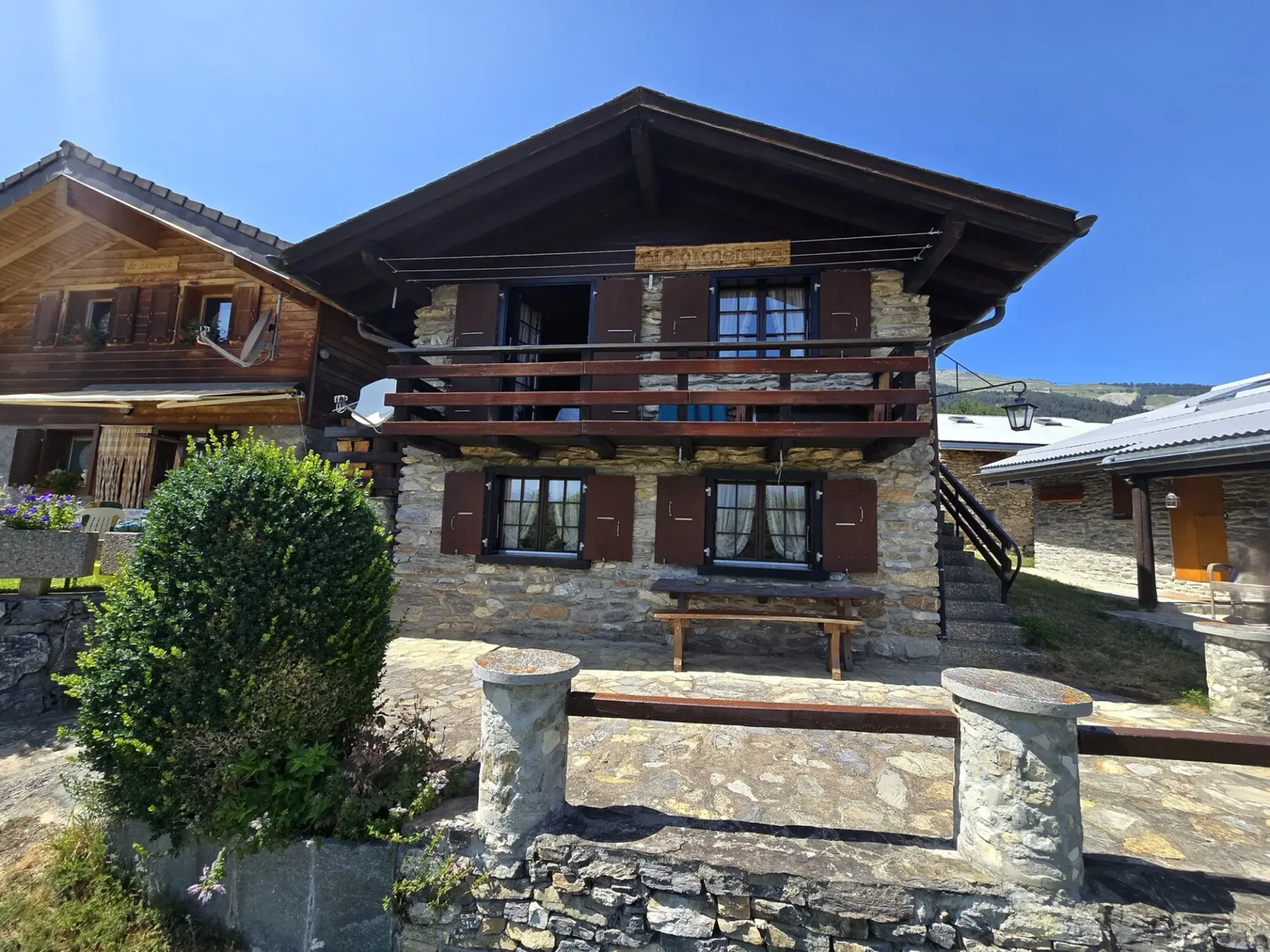 Chalet "Clô di Meitra" / Mi-chemin Ayent und Anzère / EXKLUSIVITÄT