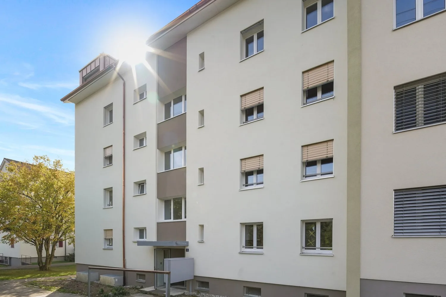 Appartement de 2 pièces rénové avec balcon