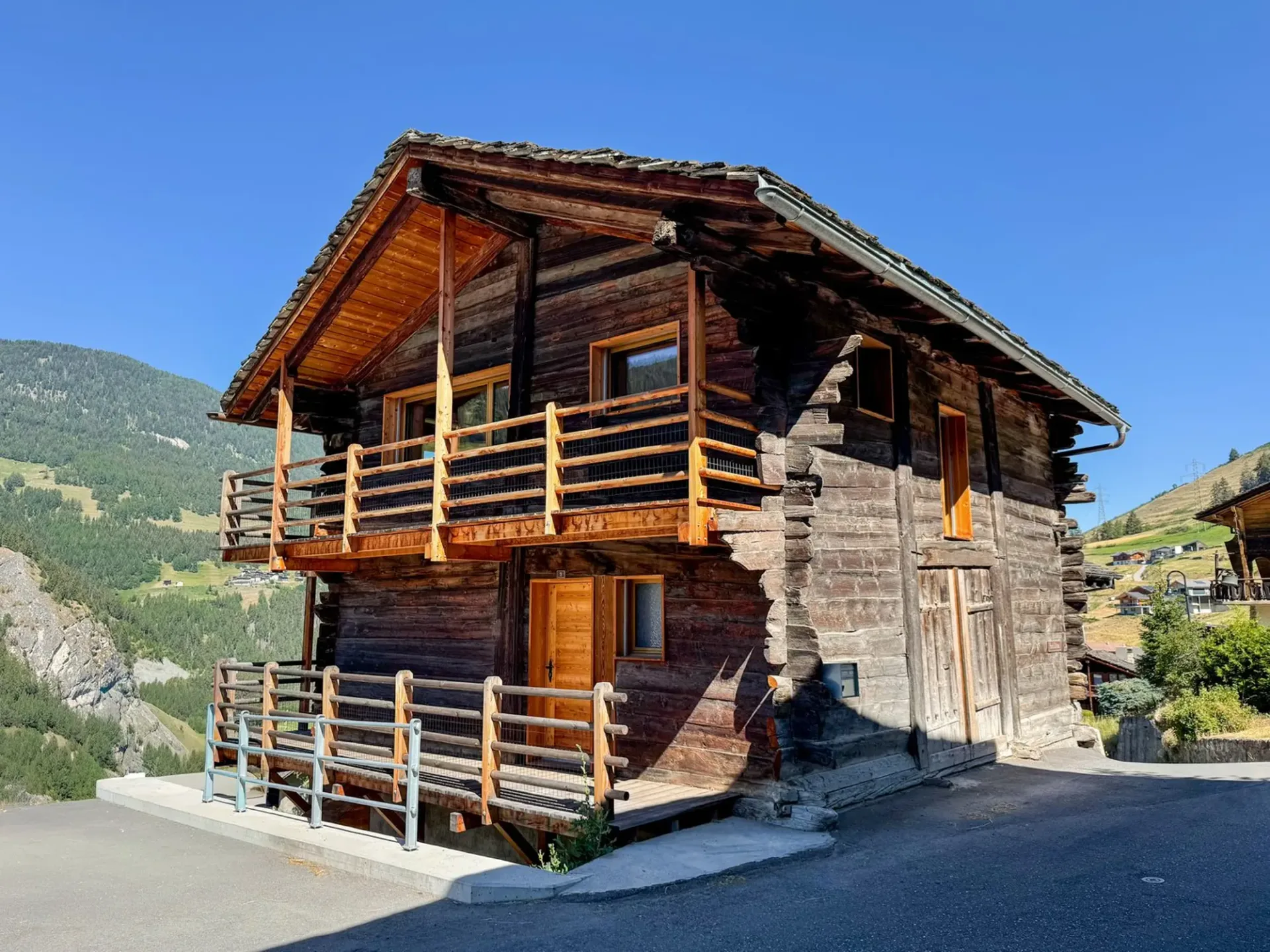 Old raccard converted into a residential chalet — complete renovation 2022