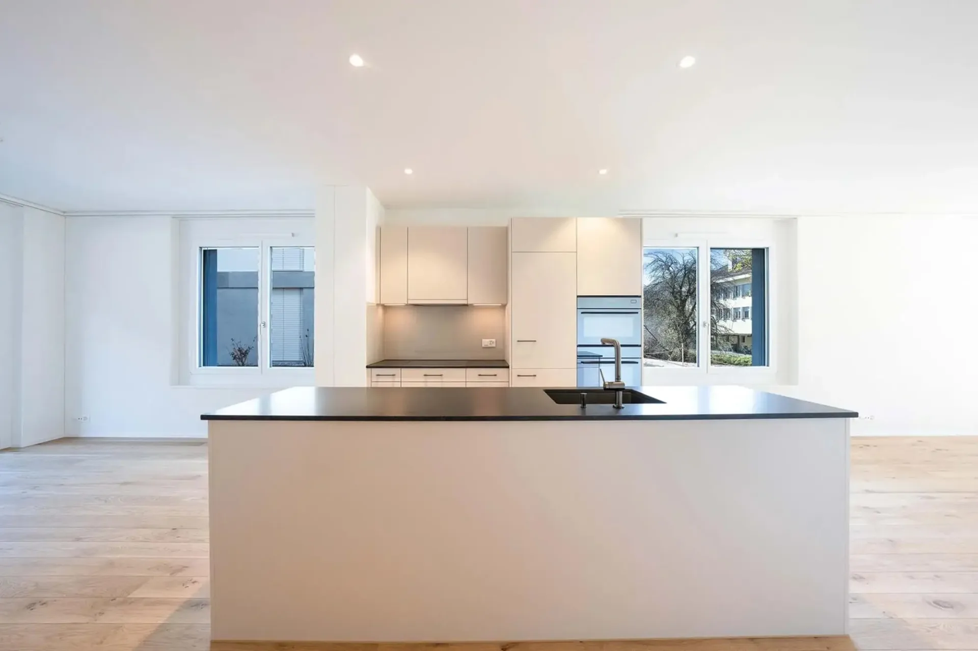 Modern 4.5-room new building apartment on the ground floor in Buchs SG