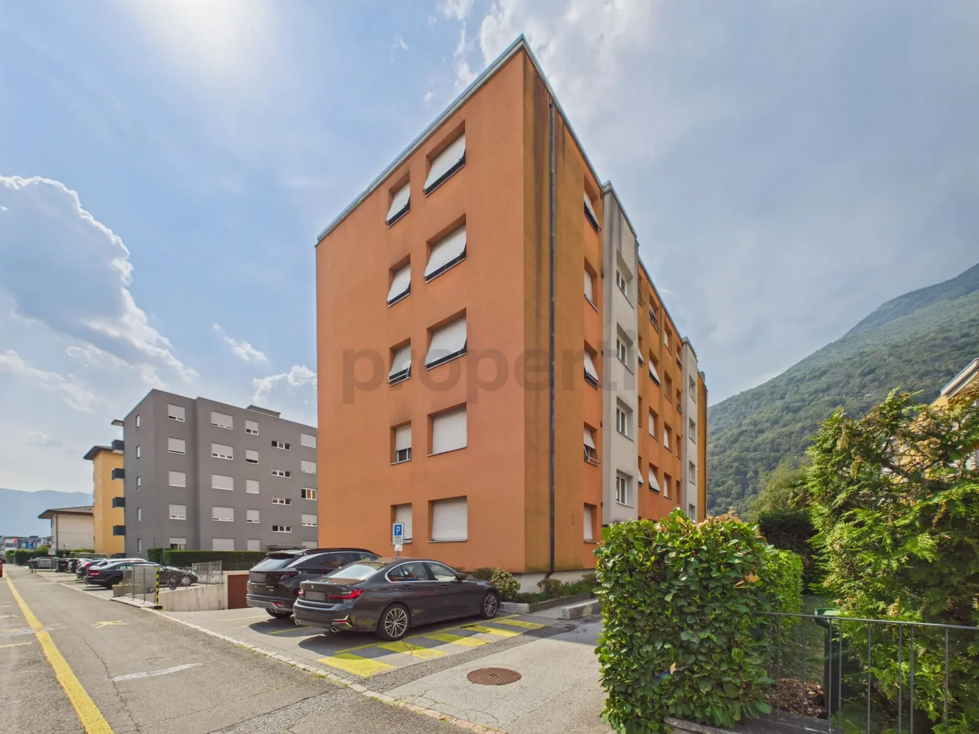 Elegantes Apartment mit Balkon renoviert