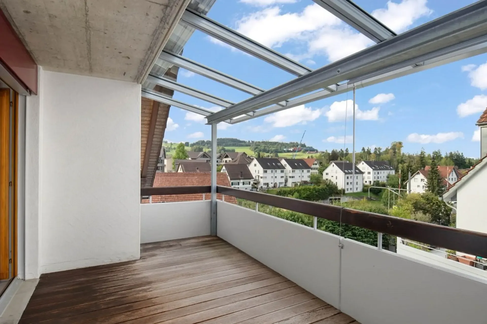 Grosszügig und mit schöner Aussicht