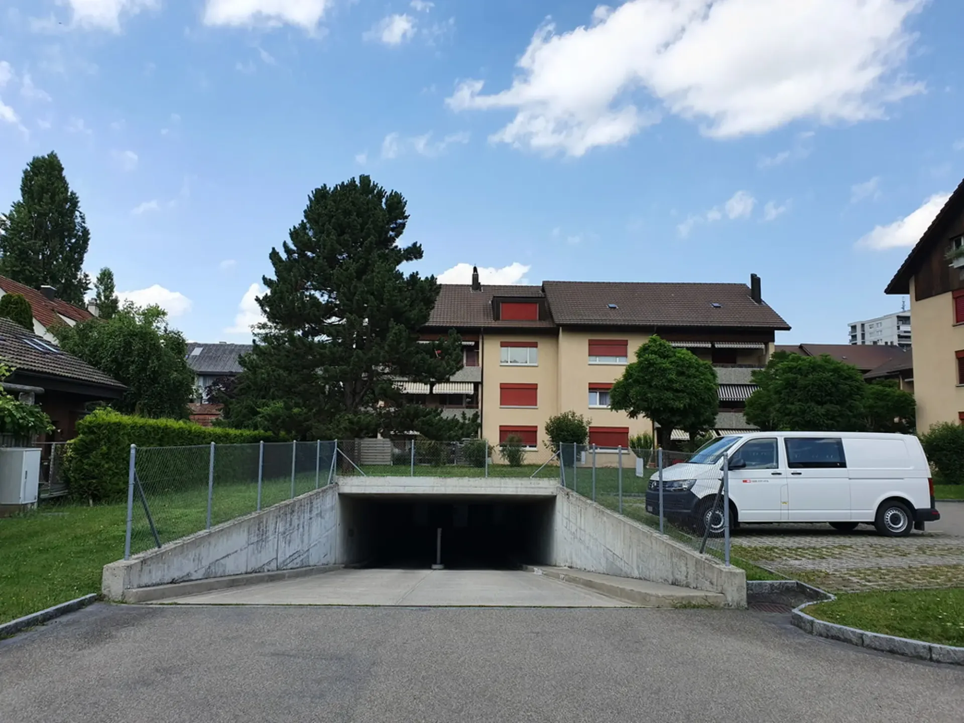 Places de stationnement pour motos à louer en centre-ville