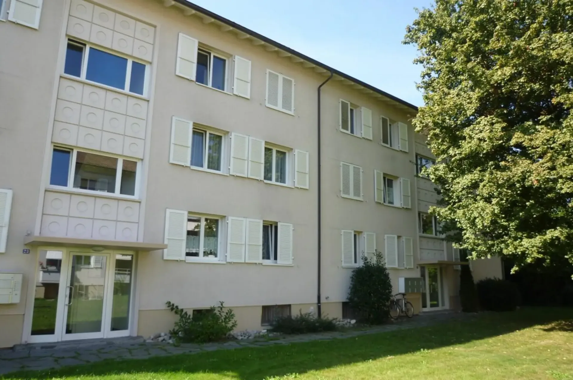 Zwischen Gemeindepark Allschwil und Letten Center - gemütliche 2-Zimmerwohnung