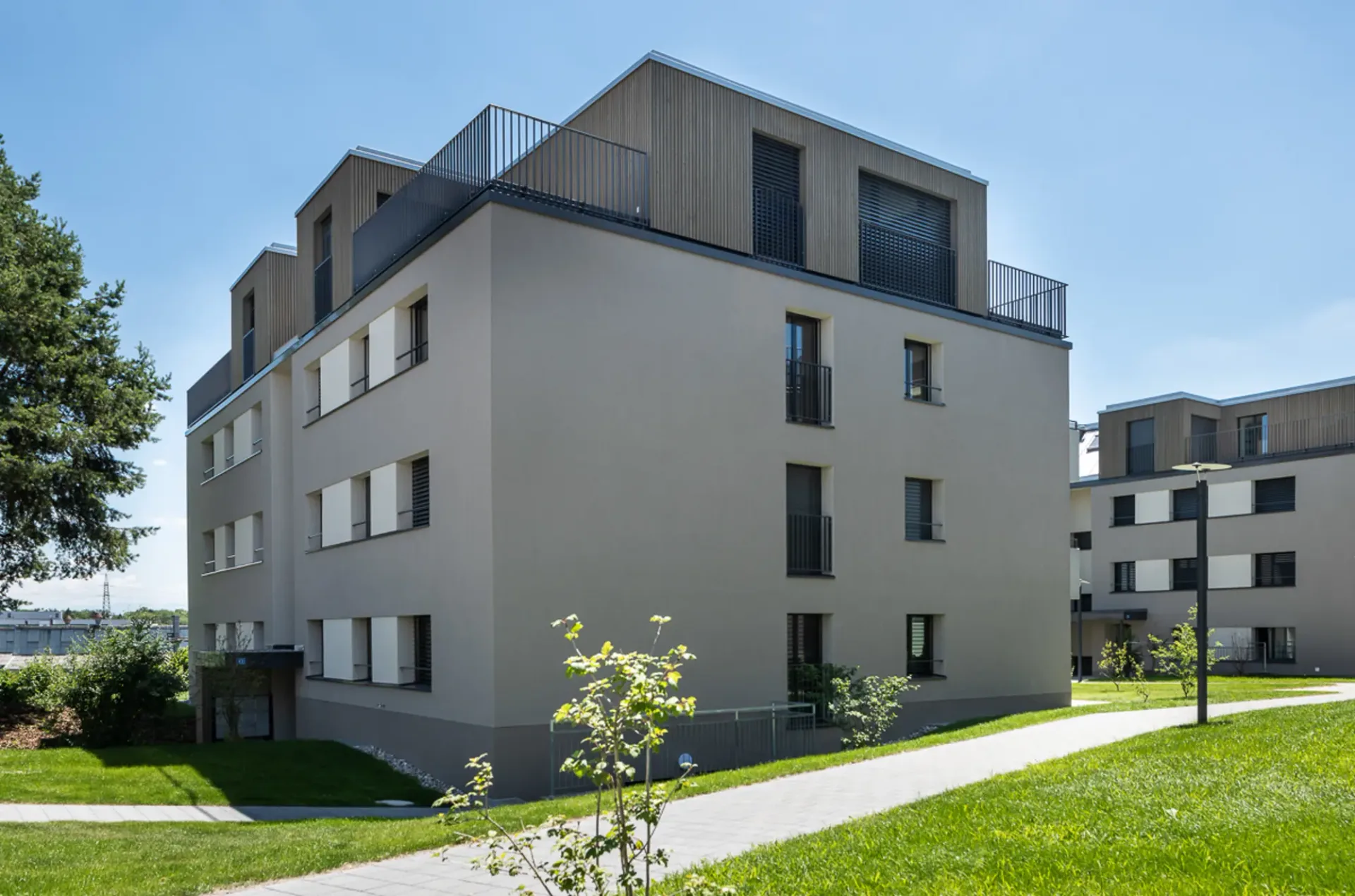 Grosszügige und lichtdurchflutete Wohnung
