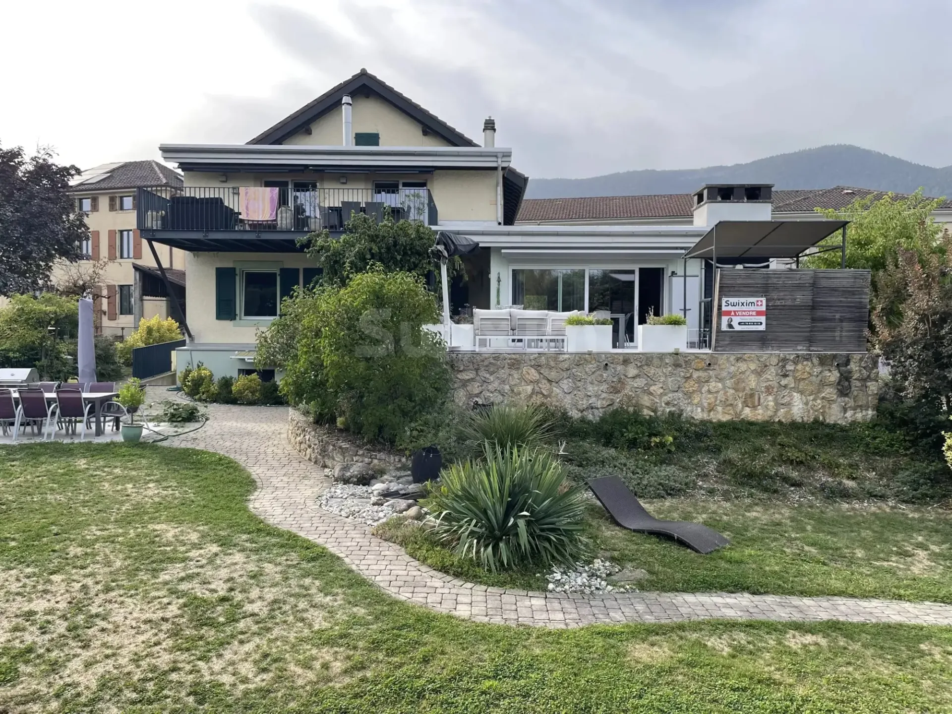 Appartement 5.5 pièces au bord du lac
