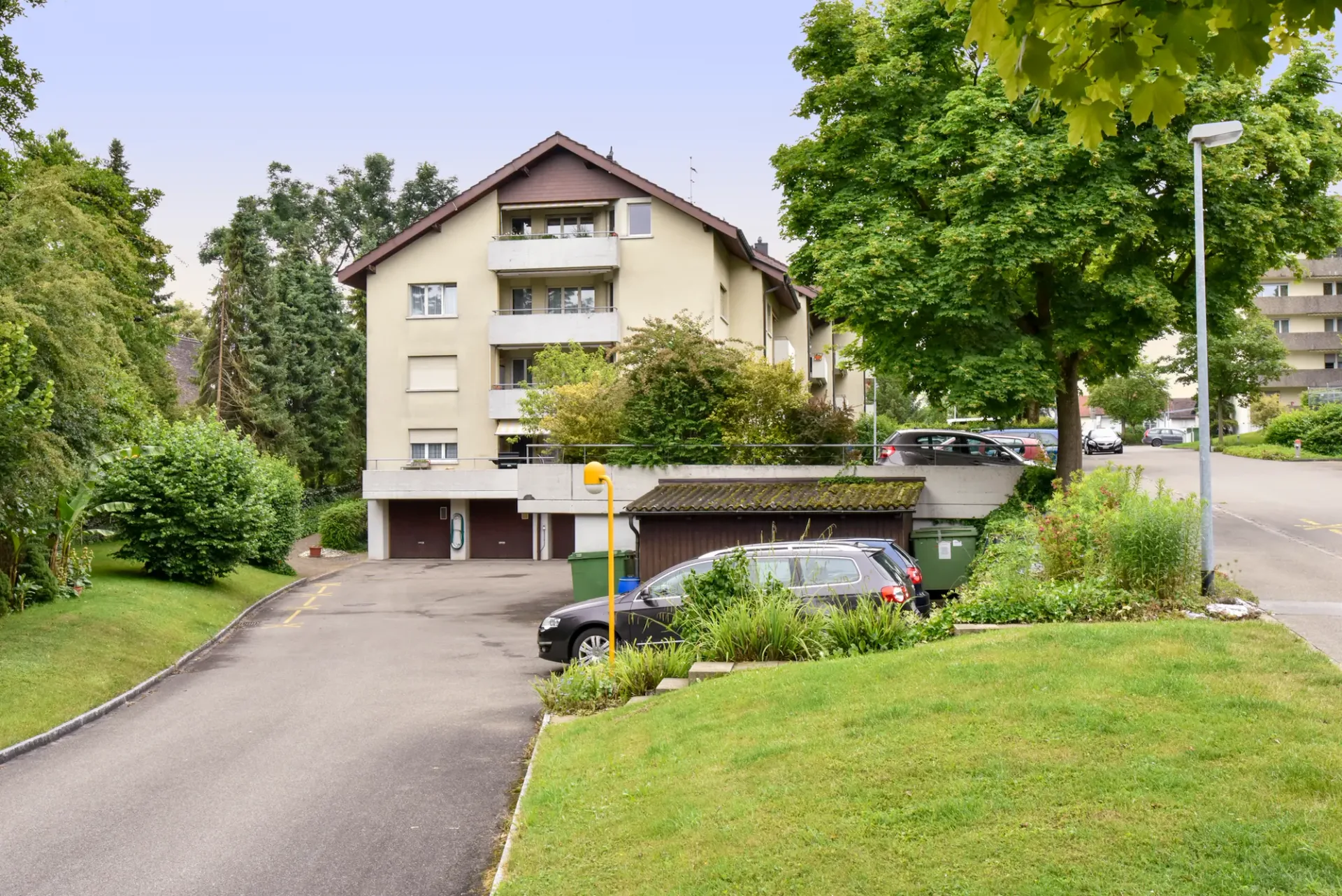 Grosse Wohnung mit schönem Balkon
