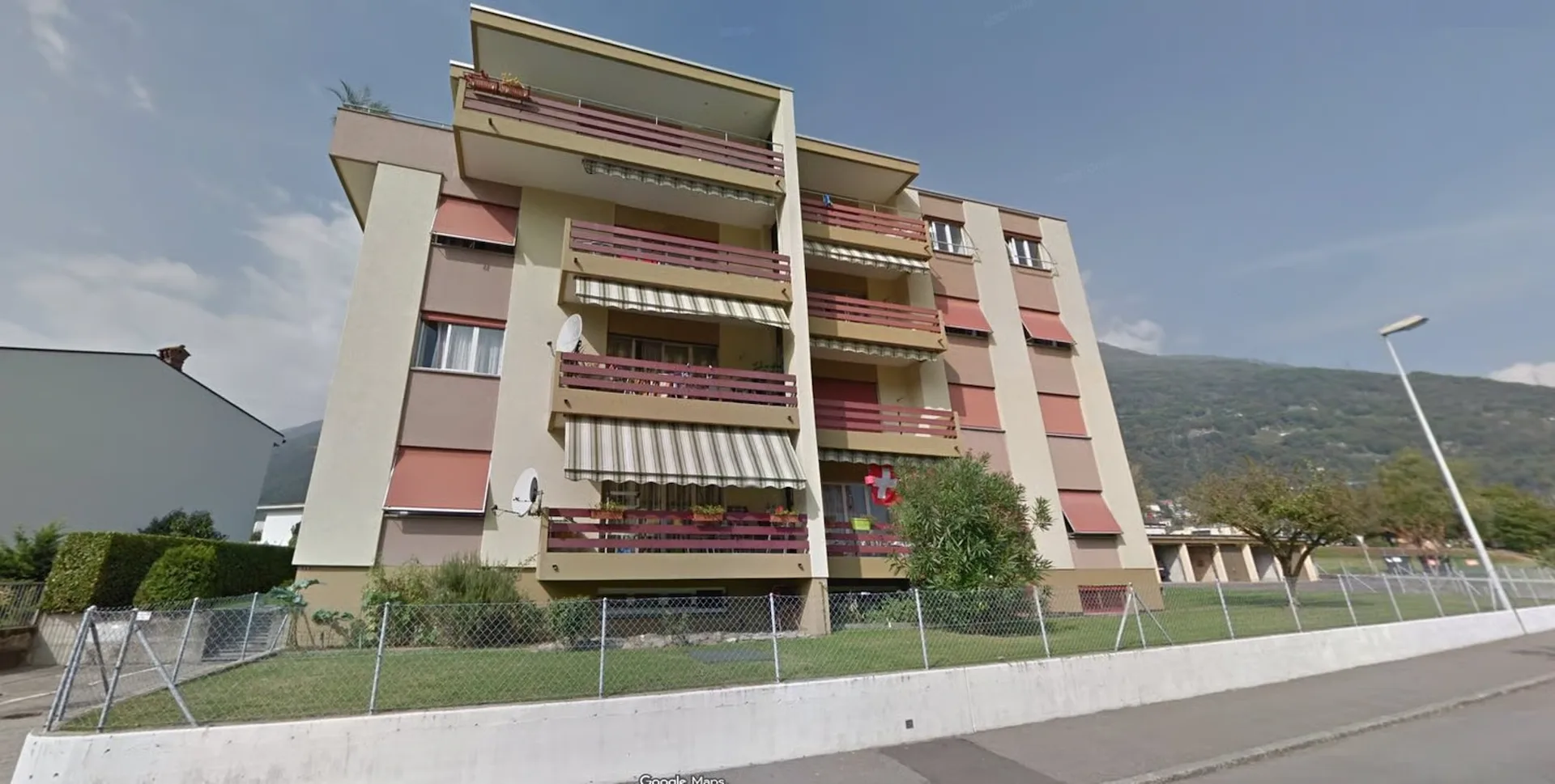 Gemütliche 3.5-Zimmer-Wohnung mit Balkon und Panoramablick in Sementina