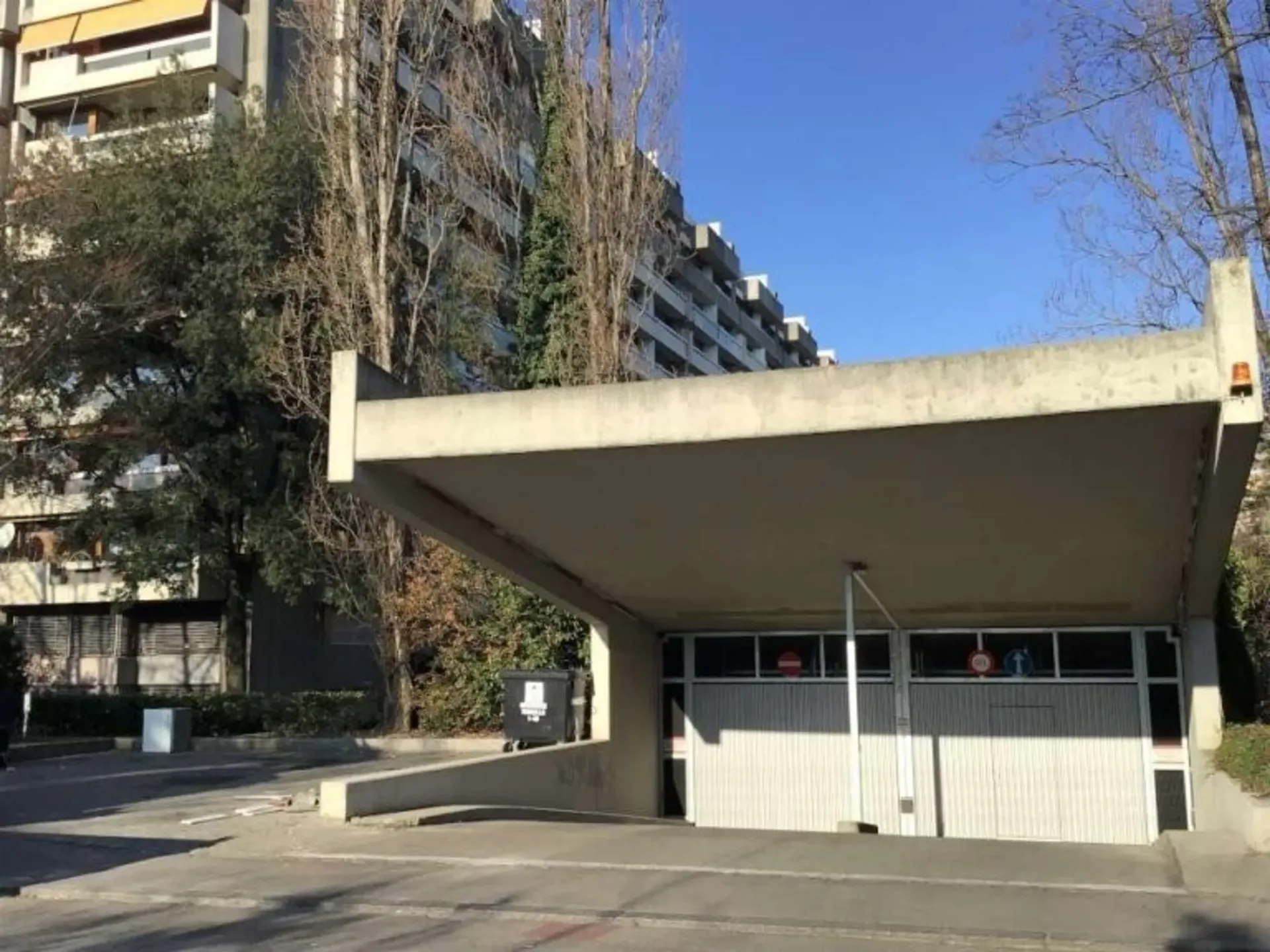 Prachtvolles Dachgeschoß-Duplex in der Nähe internationaler Organisationen