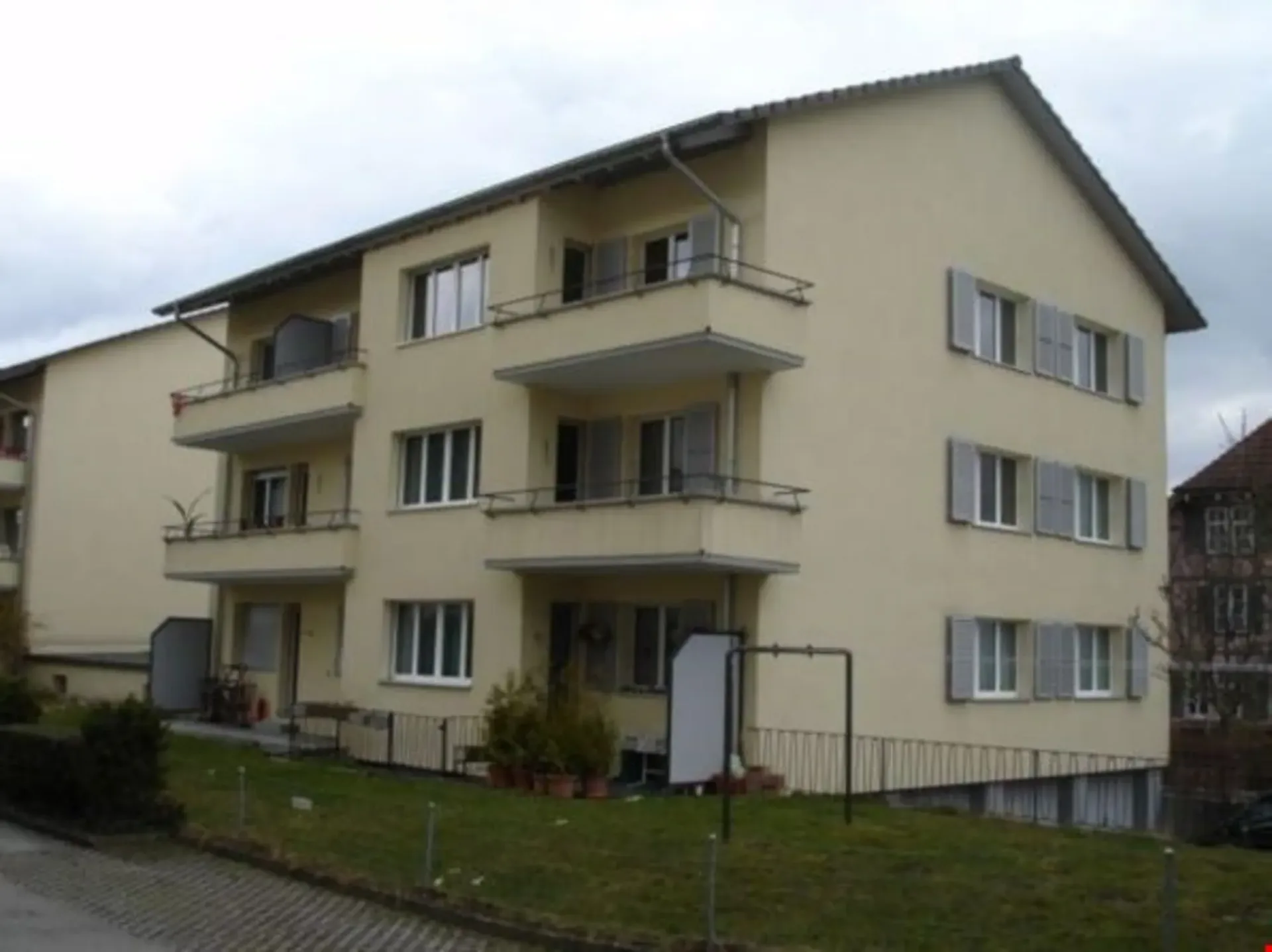 Helle 4.5-Zimmer-Wohnung mit Balkon in Lyss