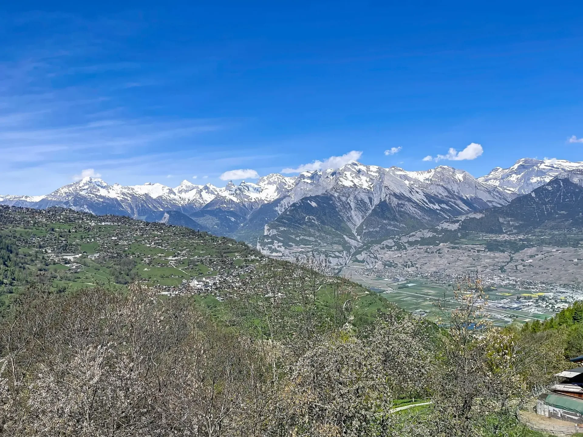 Wohnung mit 4 1/2 Zimmern und einer atemberaubenden Aussicht