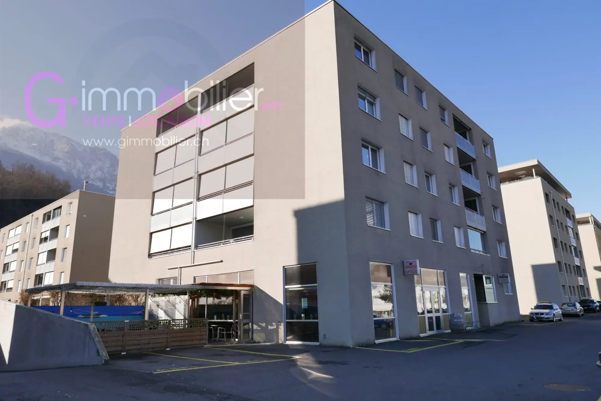 Charmantes Gewerbeimmobilie für Café Tea-Room zur Miete in Collombey