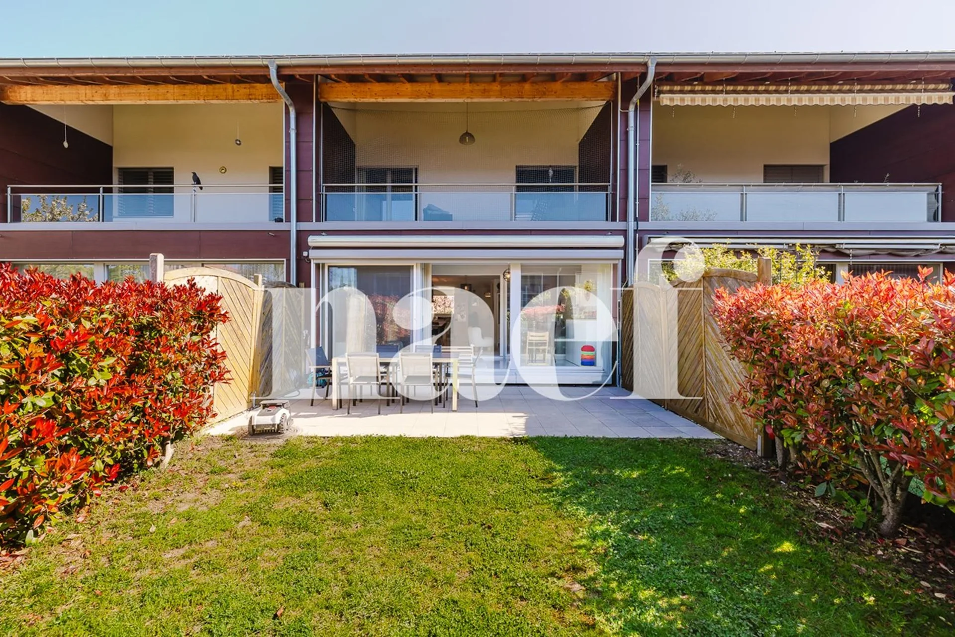 Charmante villa mitoyenne 230 m² utiles plus jardin, terrasse et garage double à Vernier