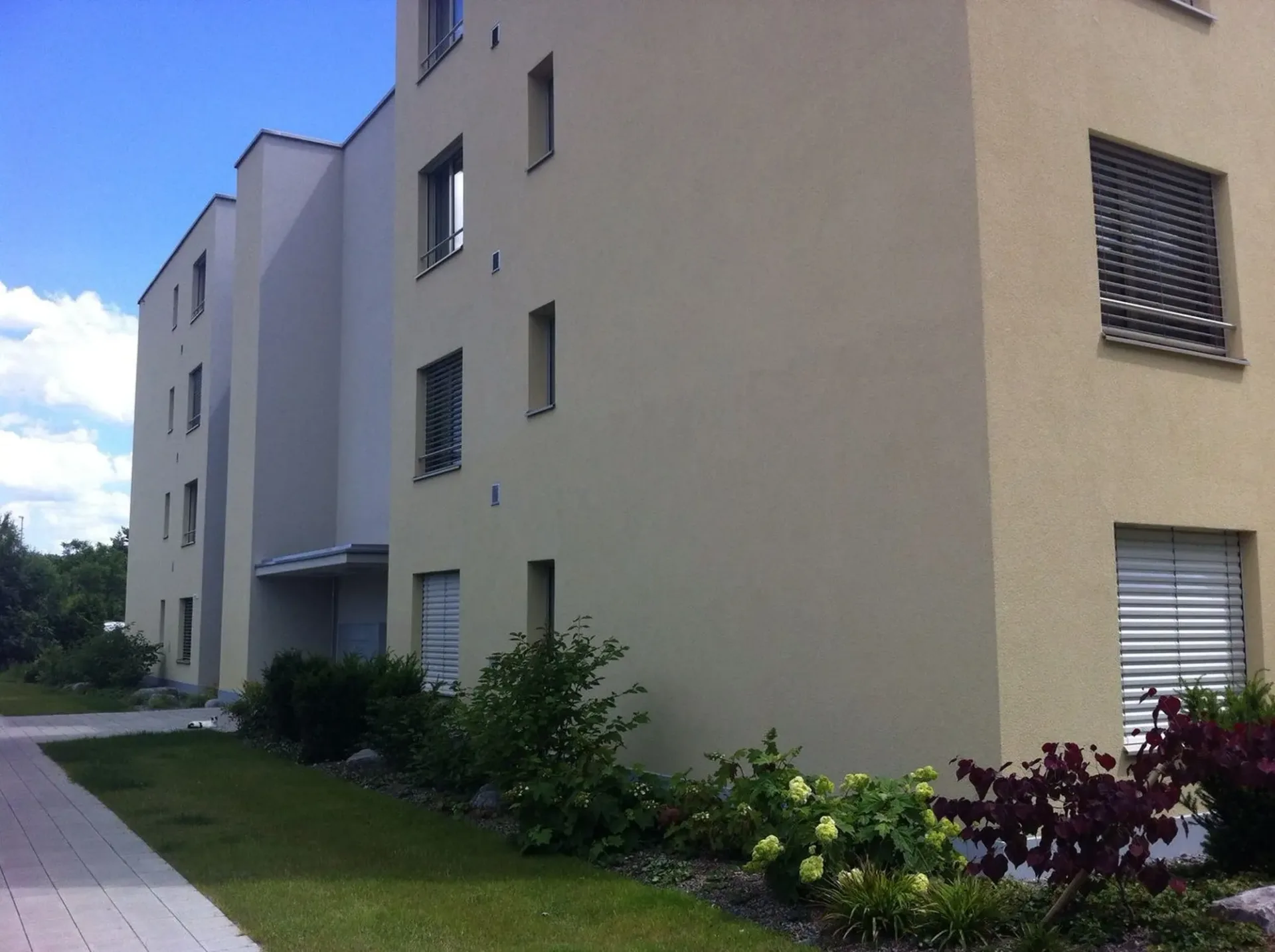 Helle 3.5-Zimmer-Wohnung mit Balkon