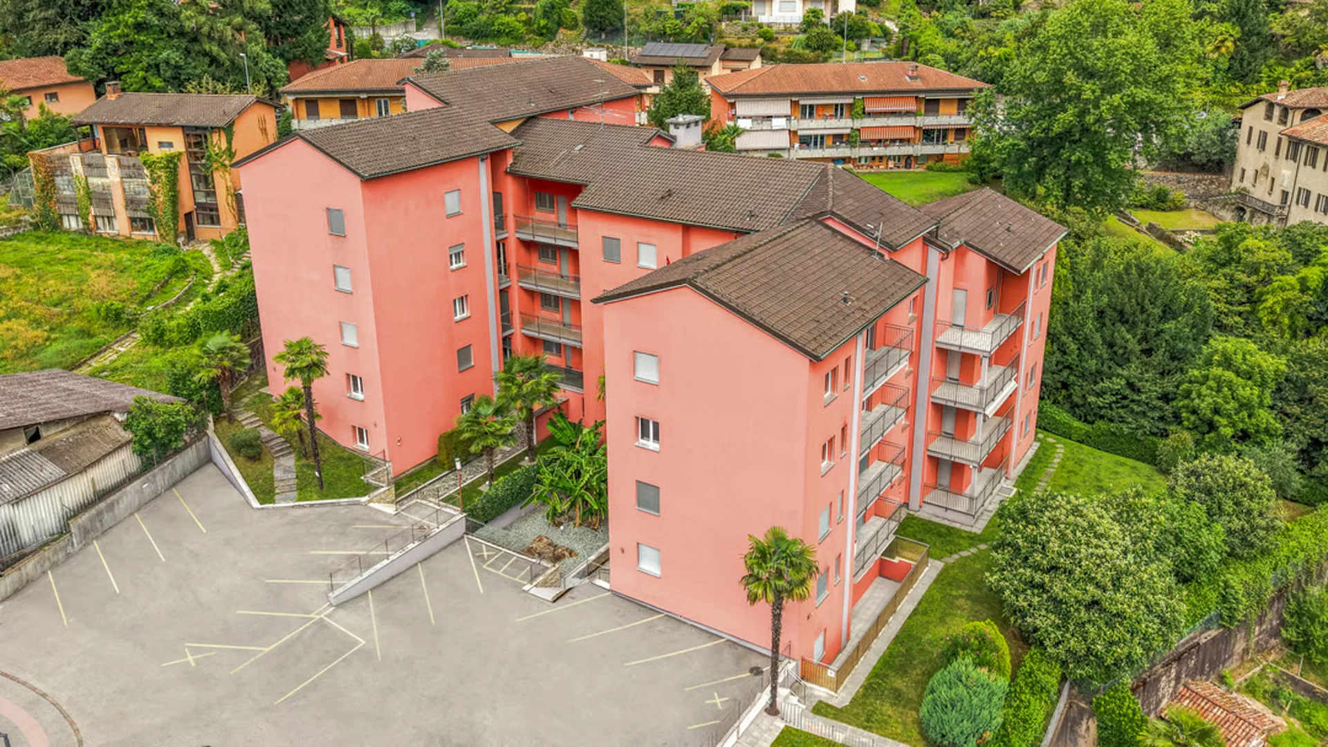 Außenparkplatz in Agno zur Miete