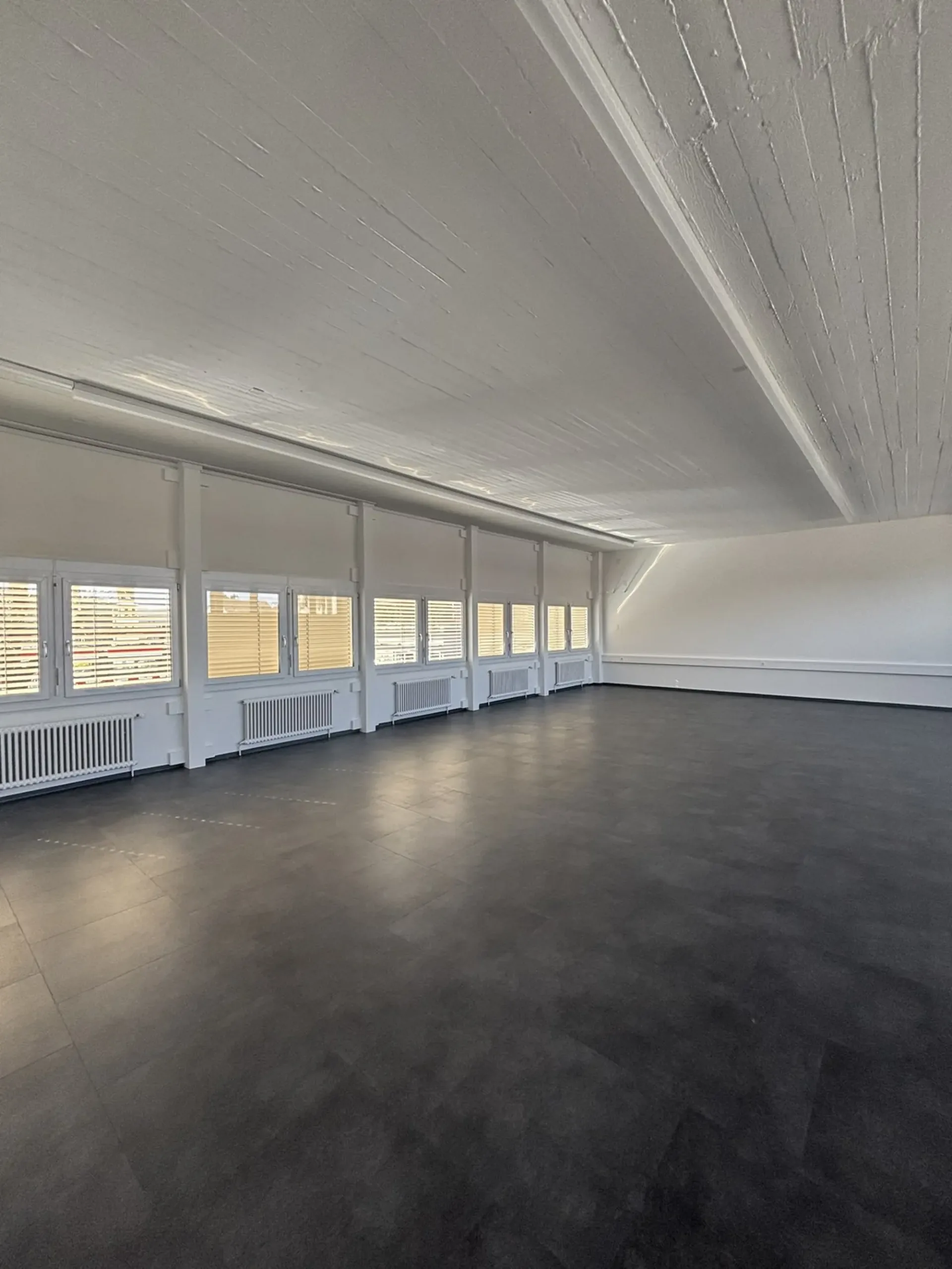 Neu saniert! Gewerbe an attraktiver Lage