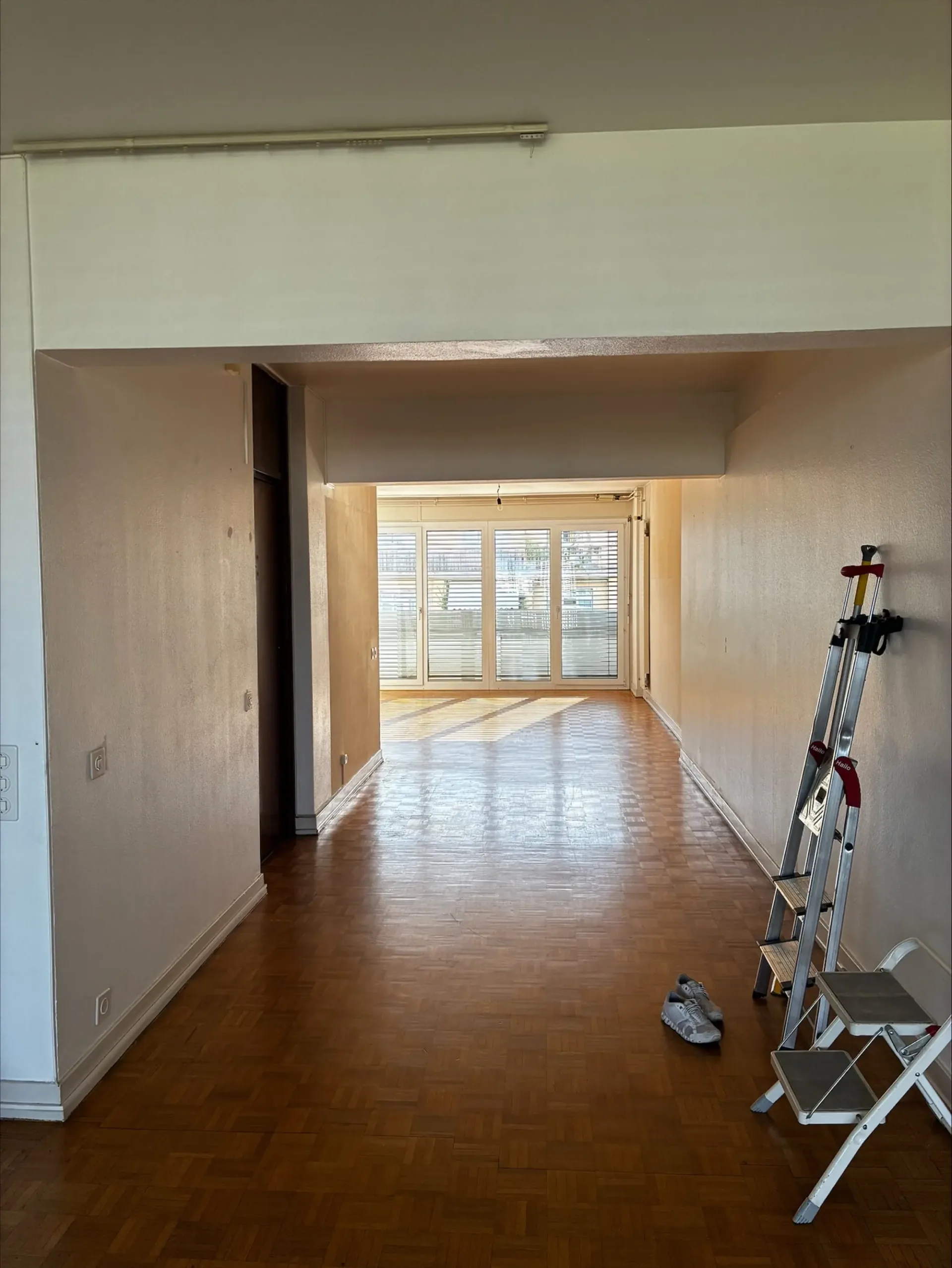 Prächtige 7-Zimmer-Dreispänner-Wohnung in Champel mit Terrasse