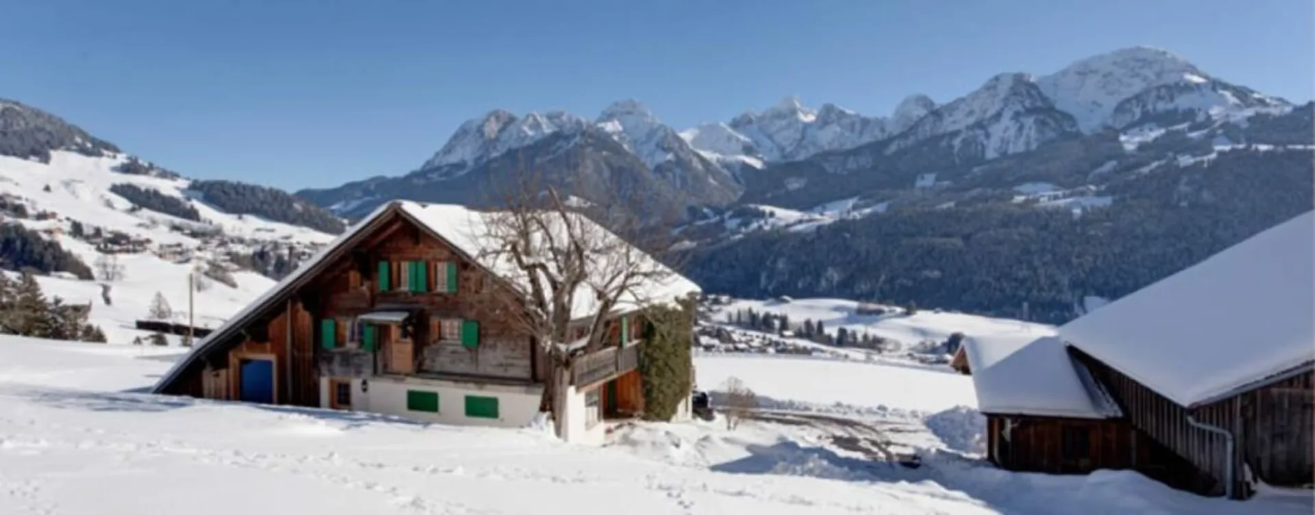 Chalet - 8 Stücke in Château-d'Oex