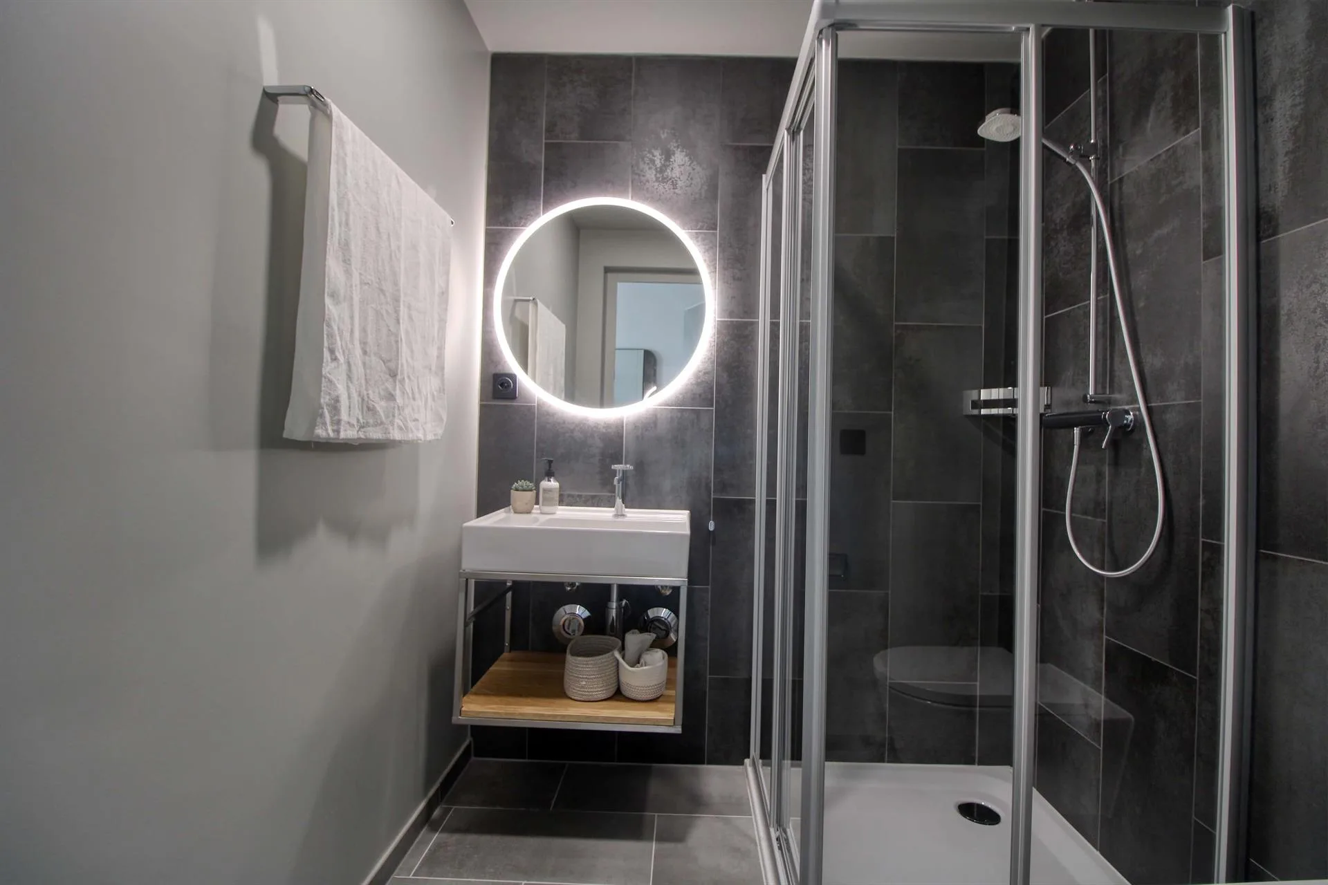 Coliving Designed for Focus, Community, and Comfort in Renens
