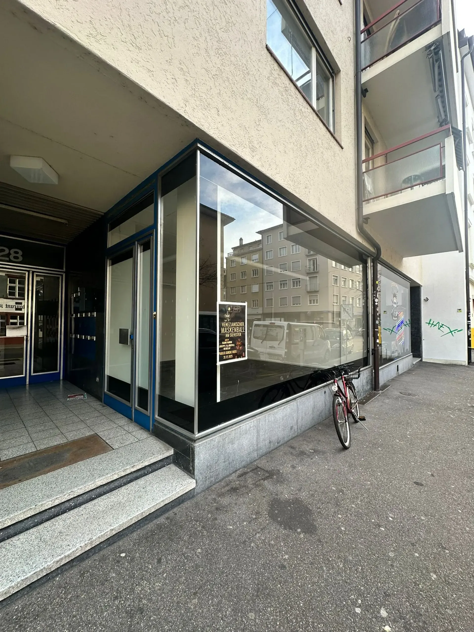 Spannende Gewerbefläche  Verkauf, Büro oder Showroom an bester Lage