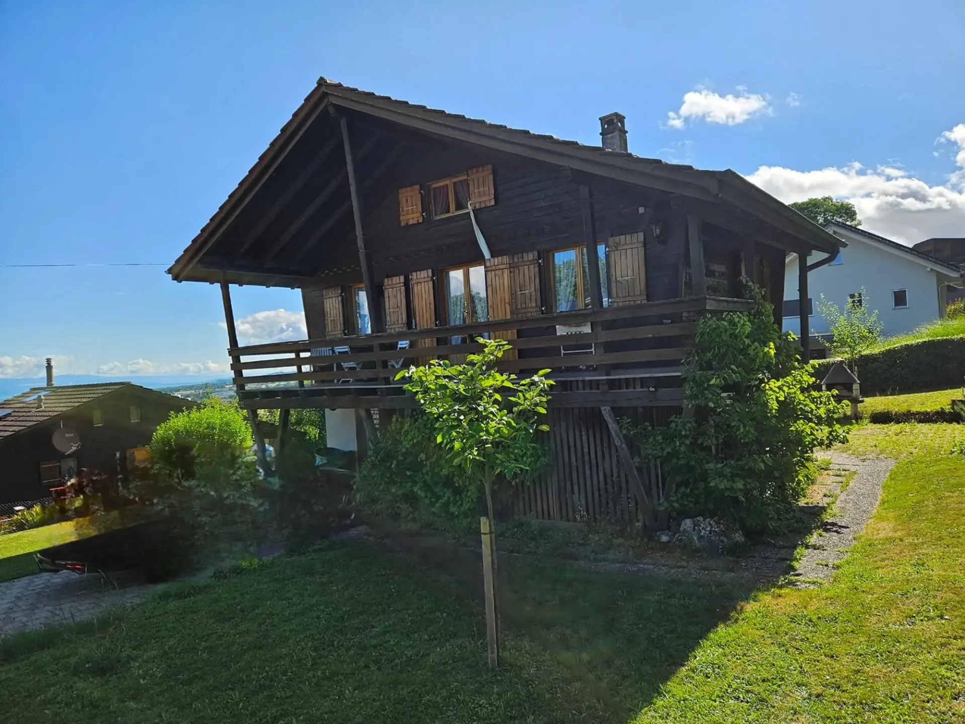 Charmanter möblierter Chalet mit 2,5 Zimmern in Châtillon