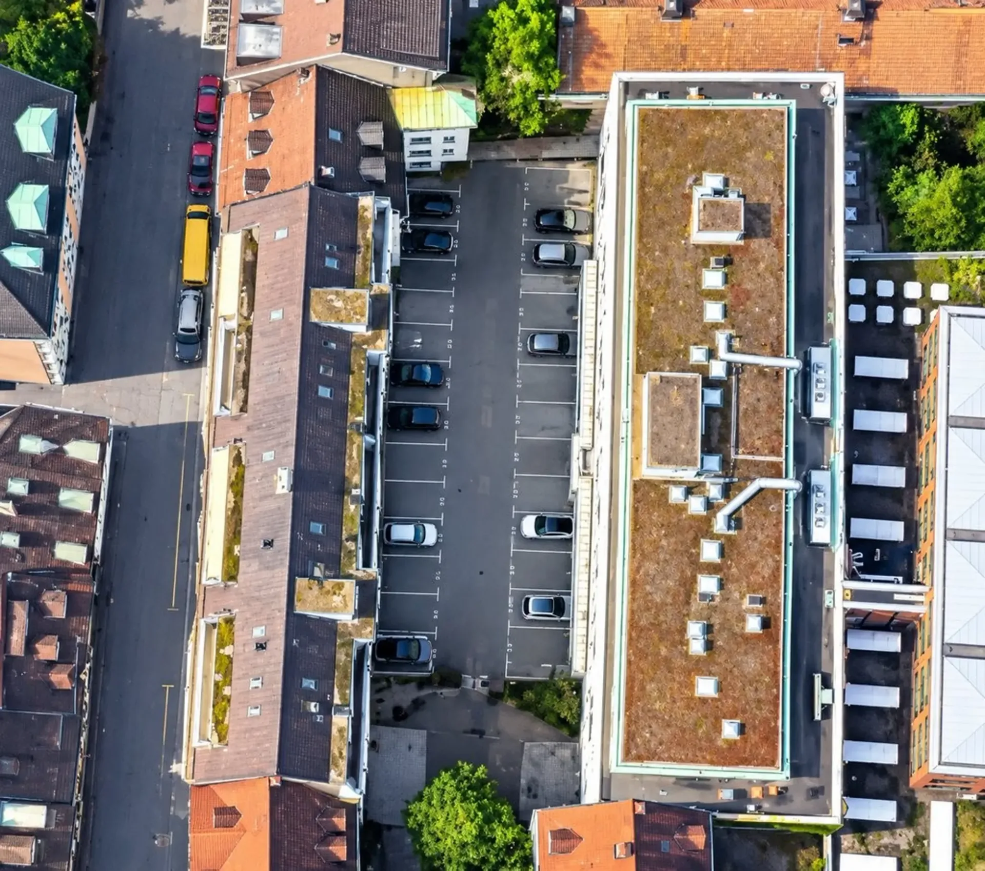 External parking spaces in a central location in Basel