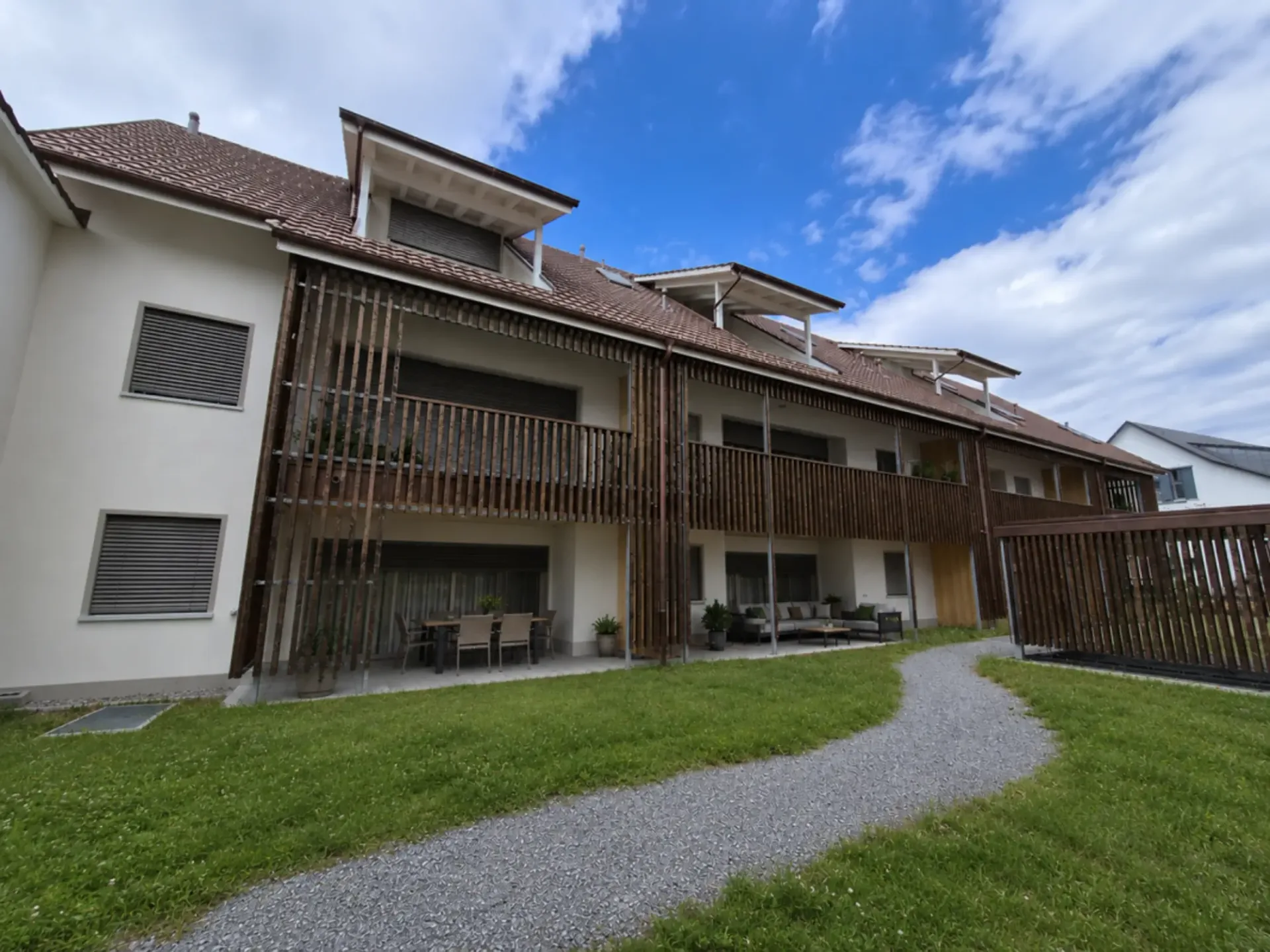 Moderne 2.5-Zimmer-Gartenwohnung zu vermieten