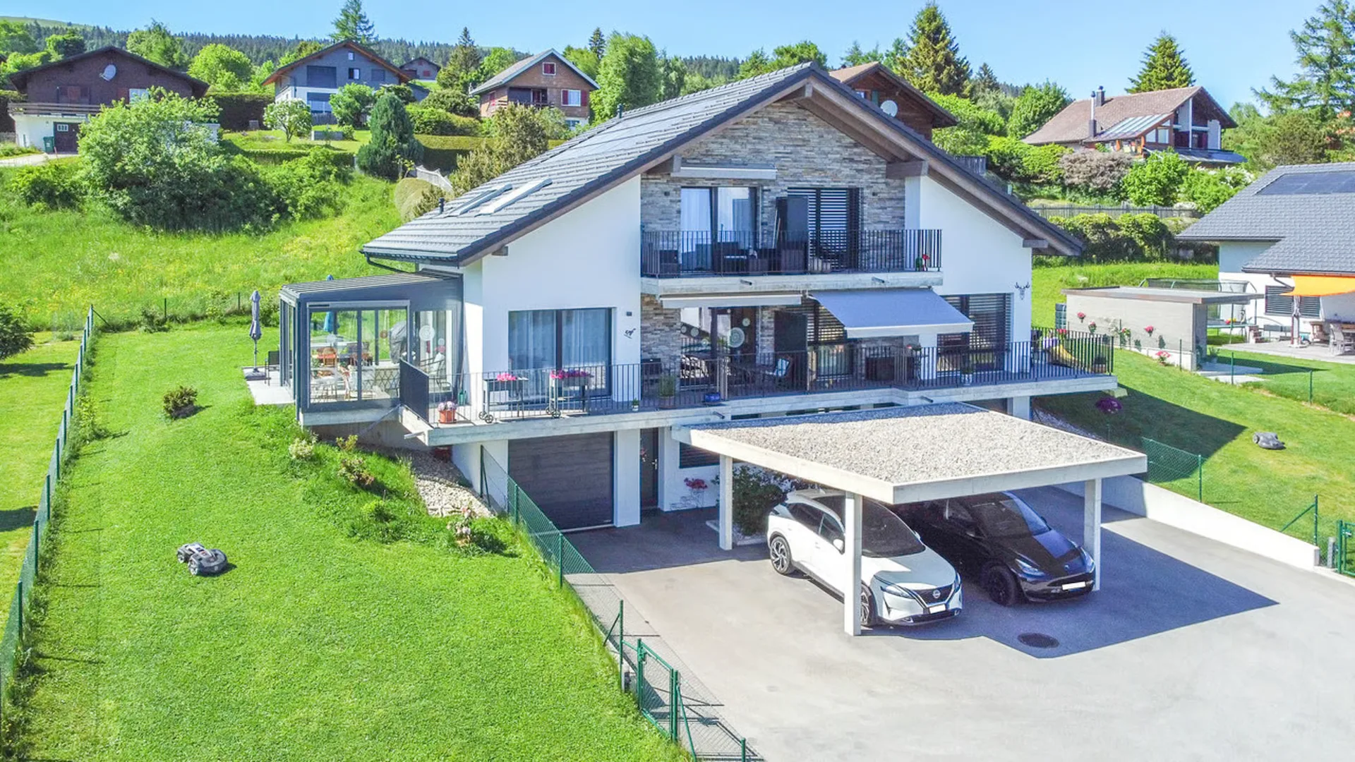 Einfamilienhaus mit 5.5 Zimmern, Veranda, Garage und Carport