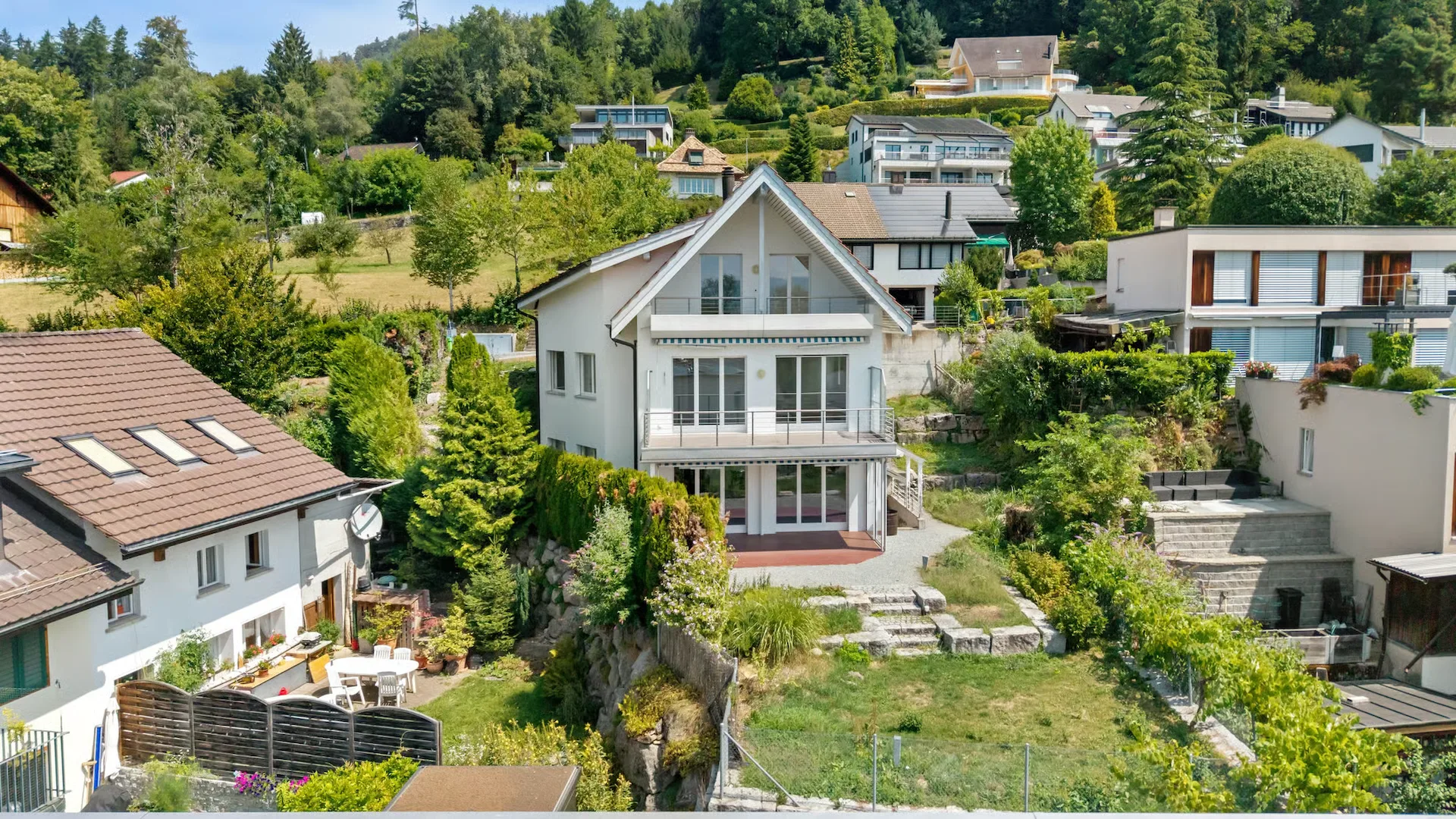 Maison unifamiliale de 7 pièces avec annexe à Dürnten à vendre