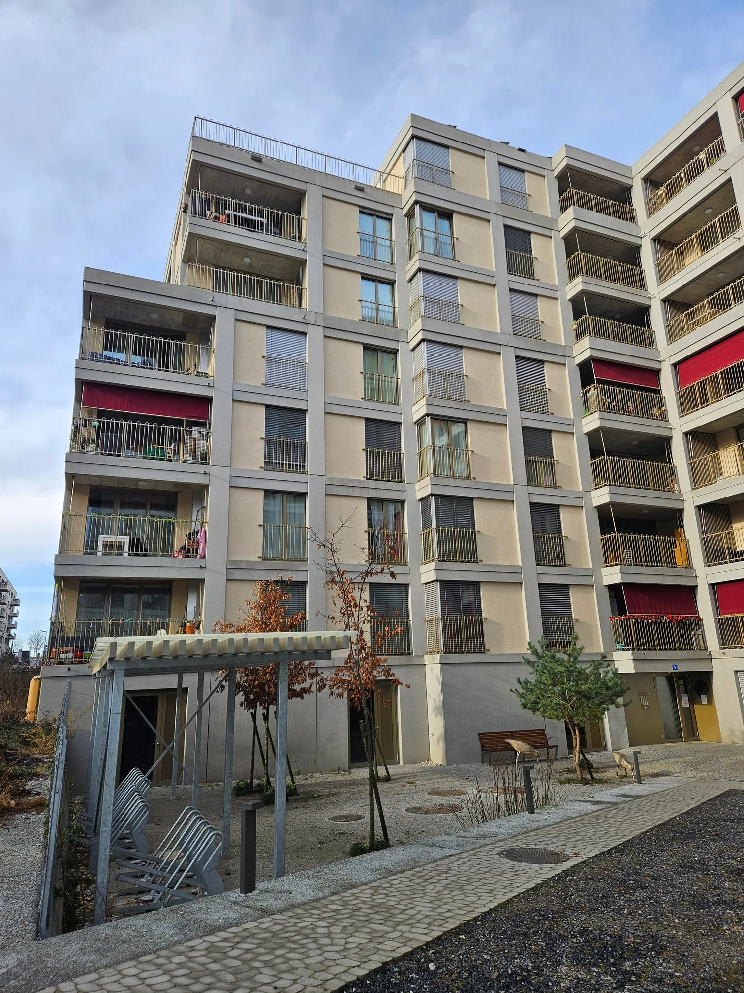 Moderne 2-Zimmer-Wohnung mit Loggia in Lausanne