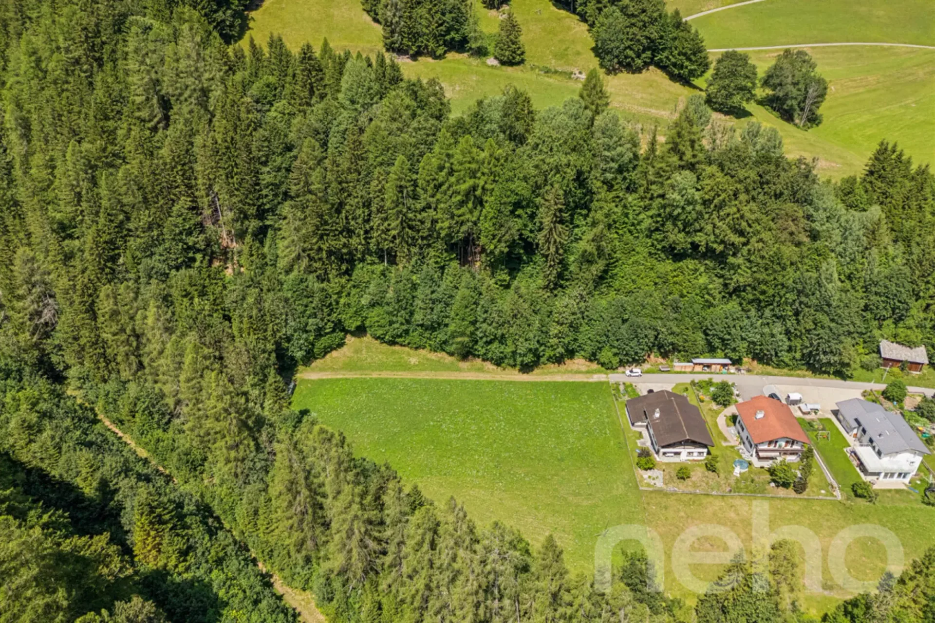 Grosszügiges Bauland mit Projektstudie an naturnaher Lage in Vättis