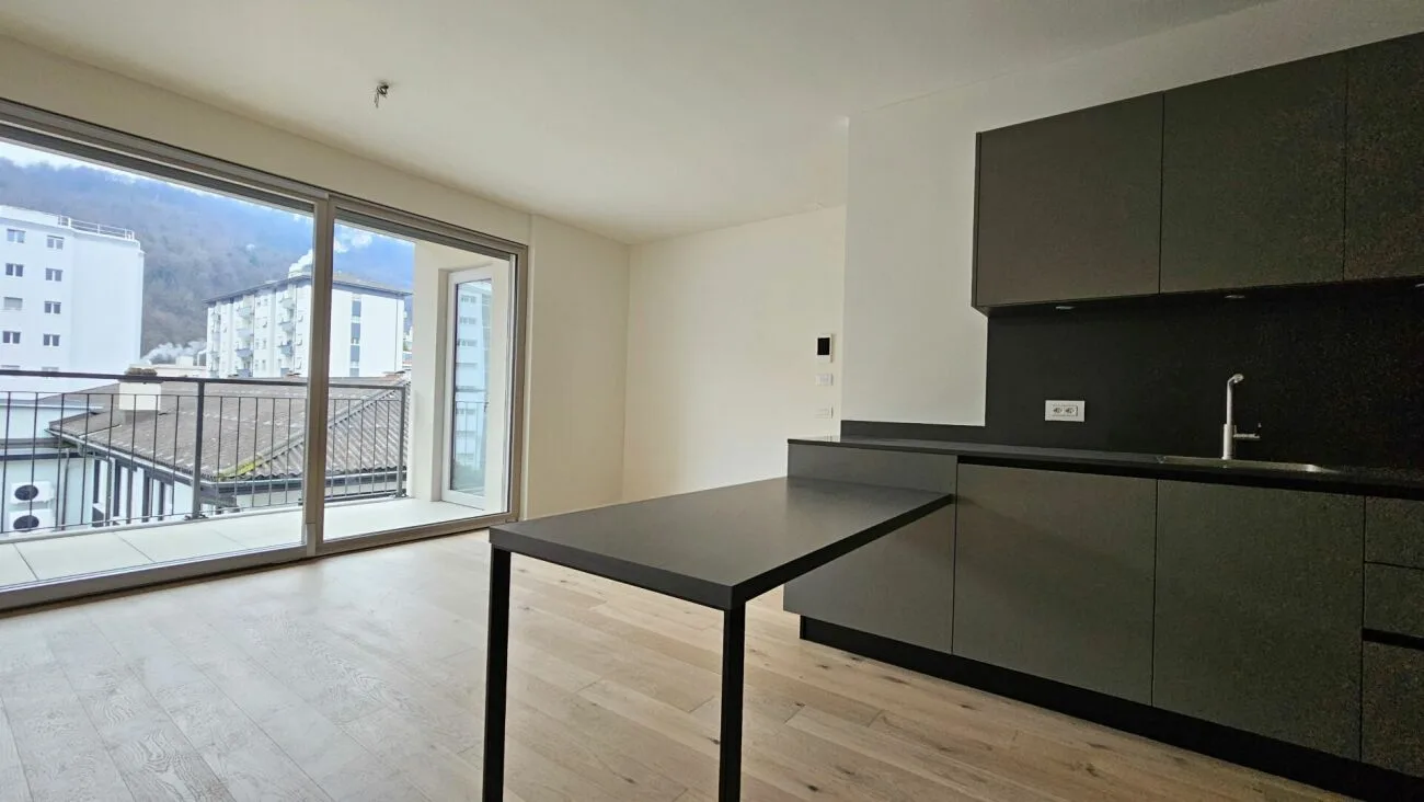 Appartement im letzten Stock in Chiasso